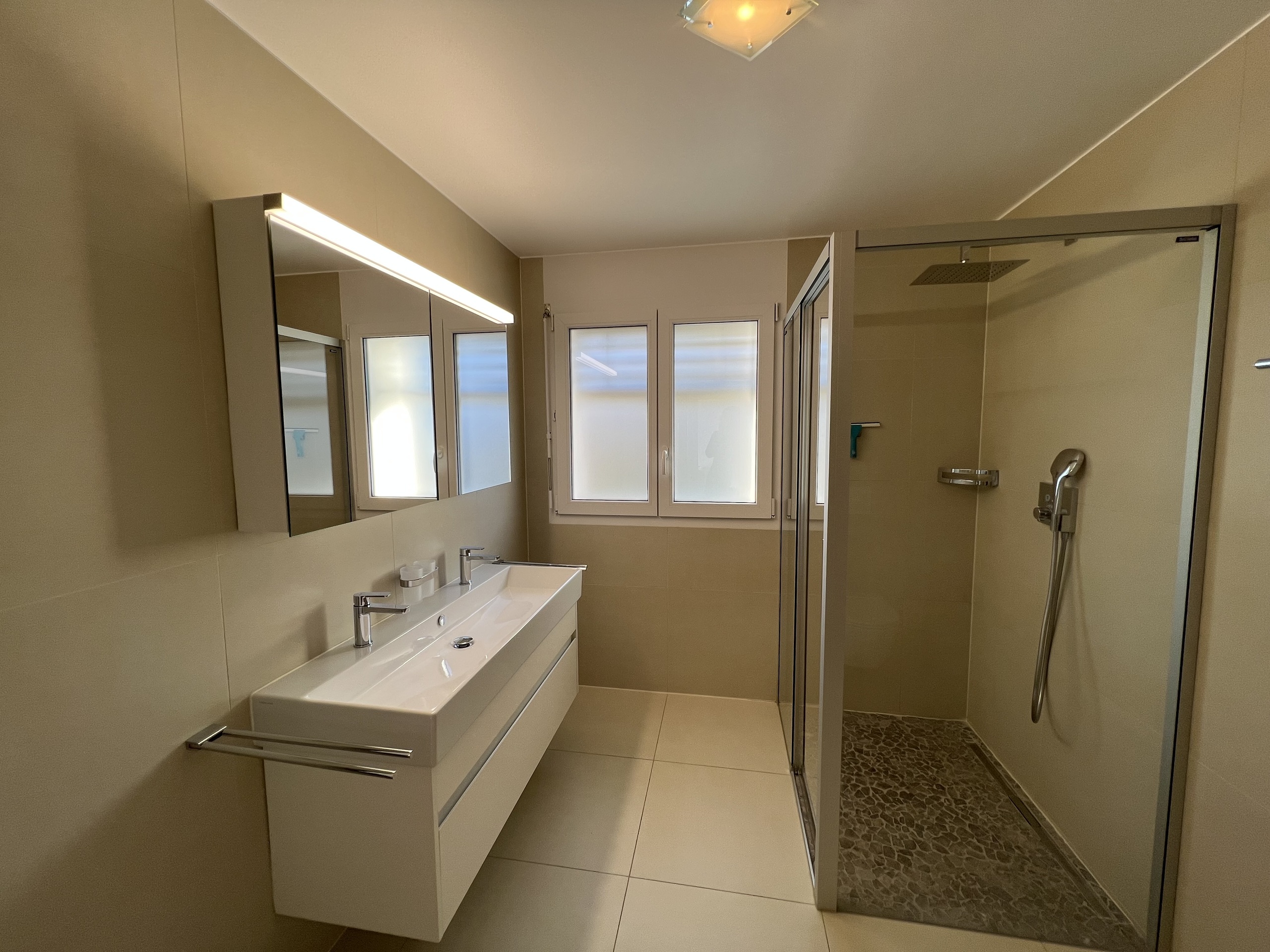 2ème salle de bains