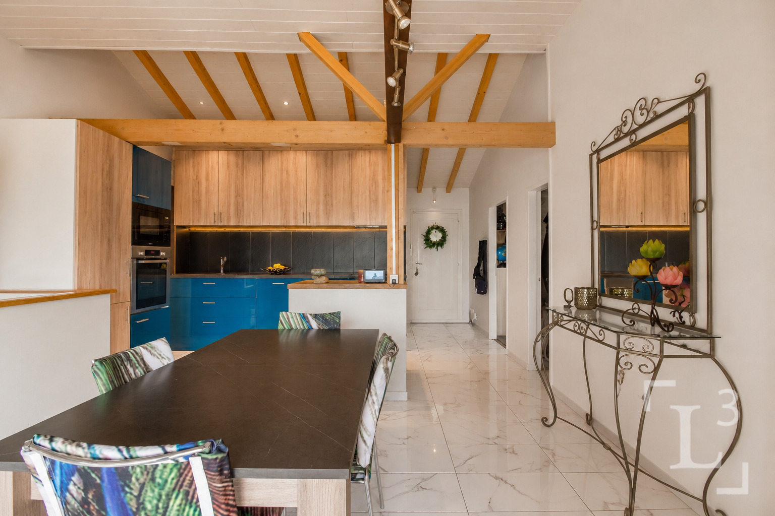 Homestaging (Murs blancs) : Salle à manger