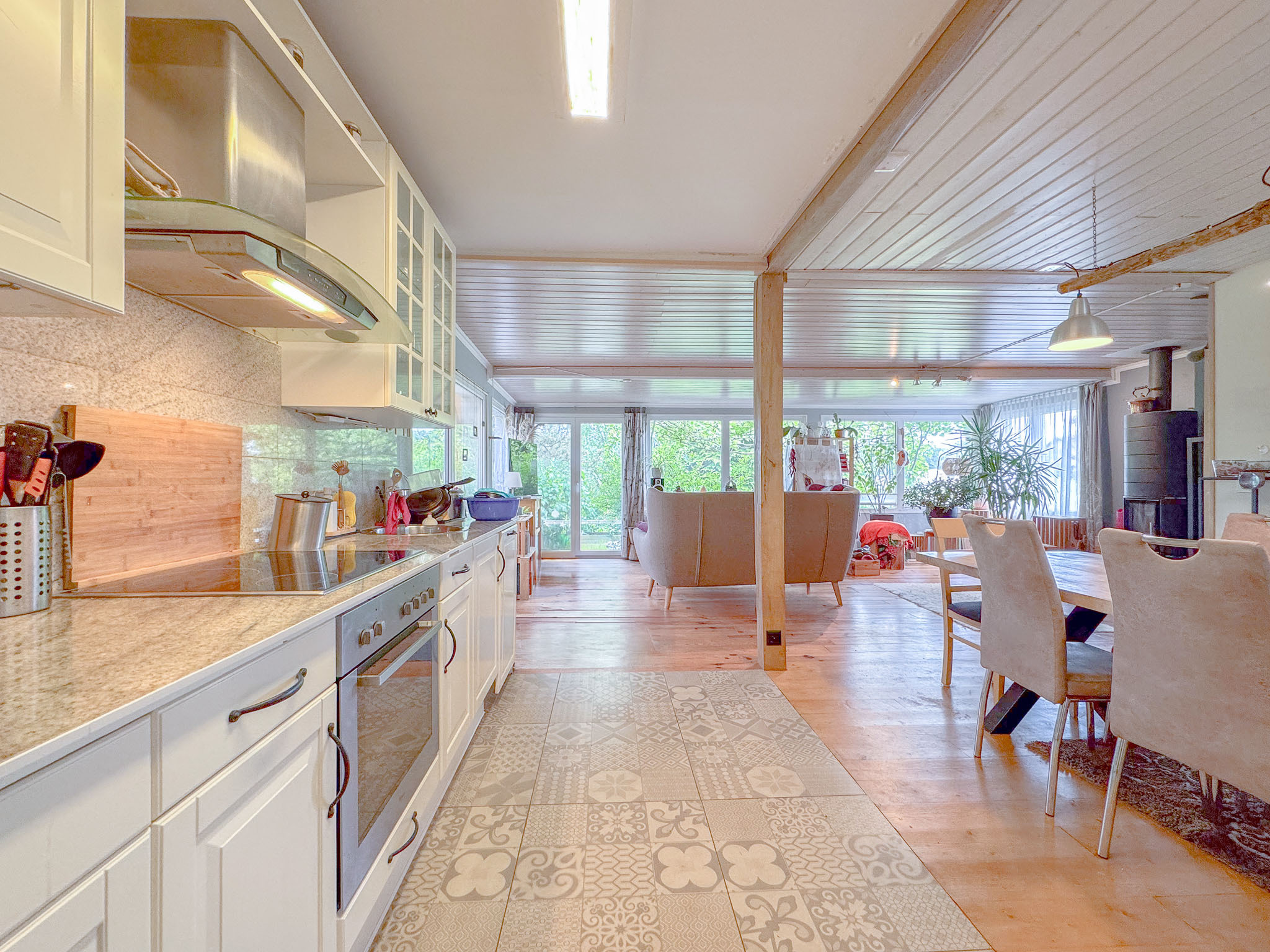 Cuisine agencée ouverte