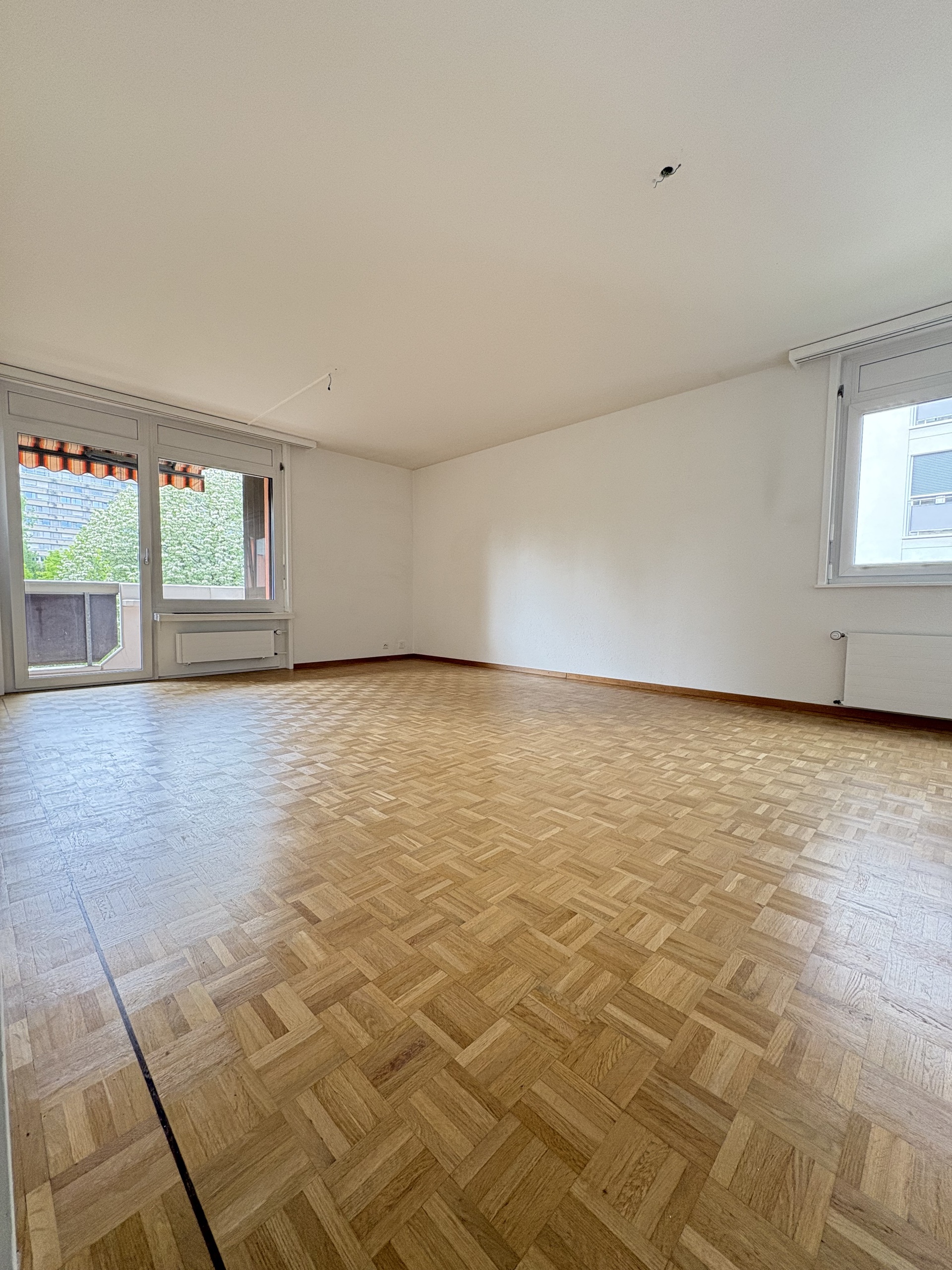 Interior view 6