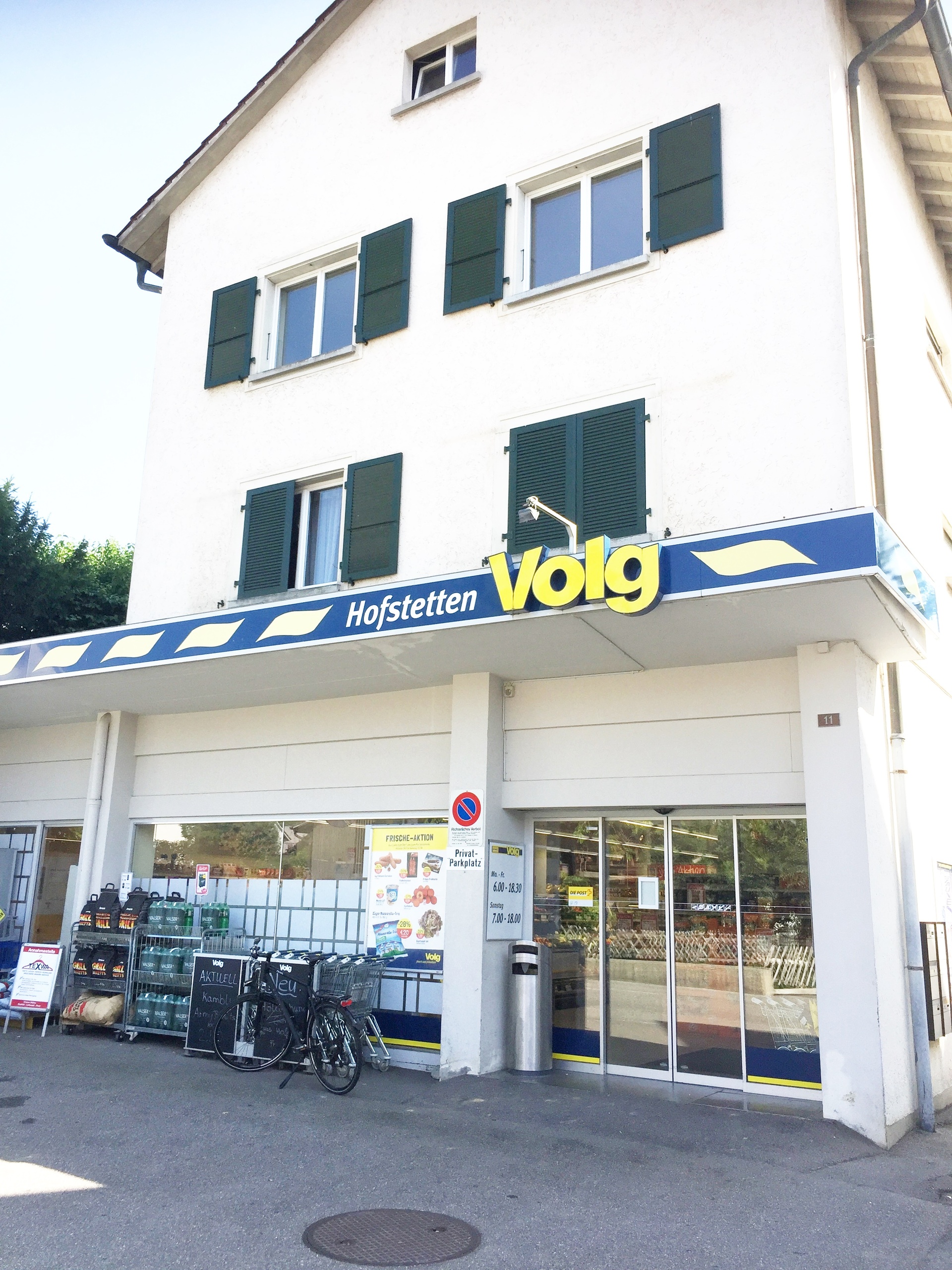 Fassade MFH mit Gewerbe 