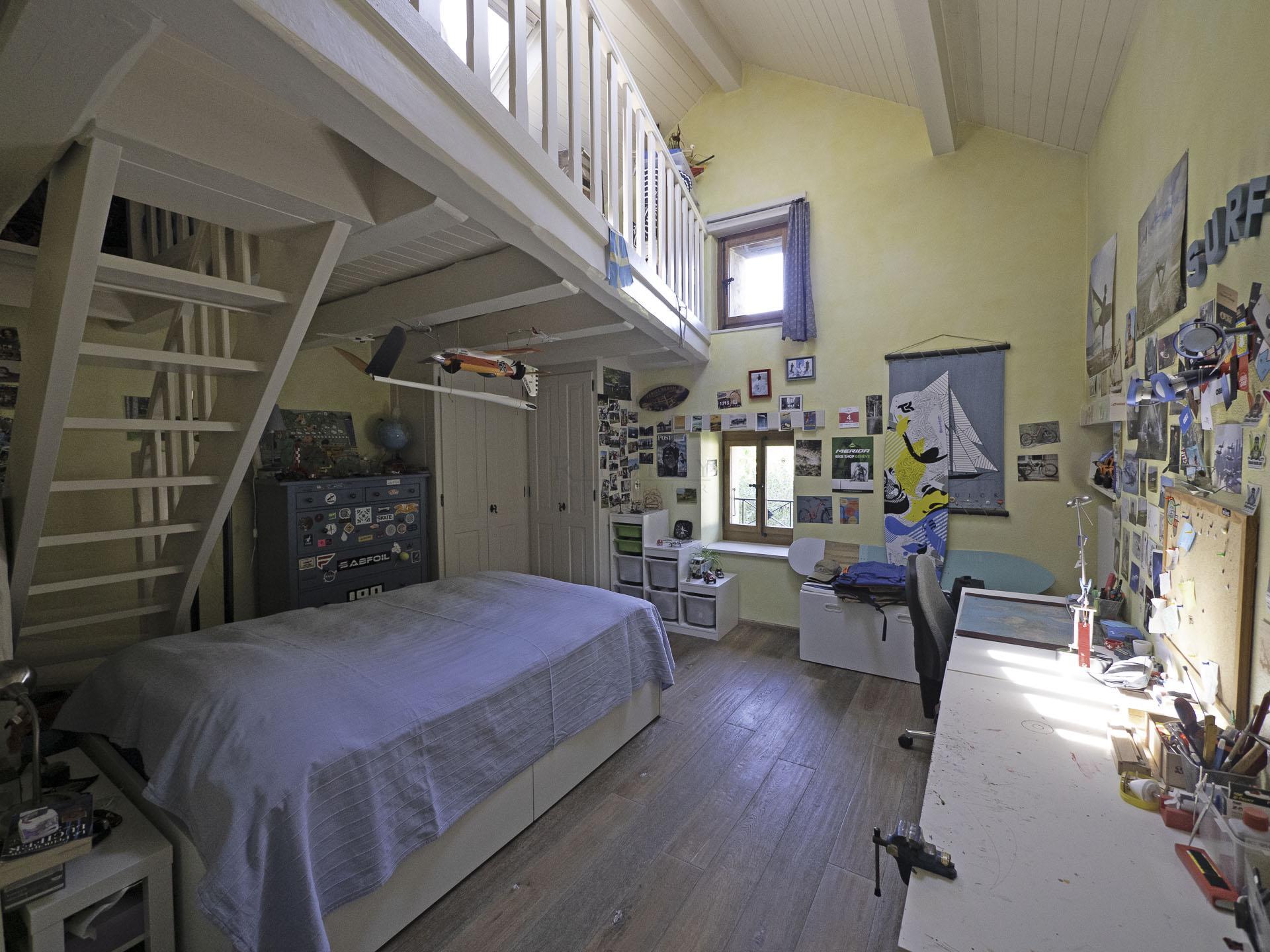 Picture 10