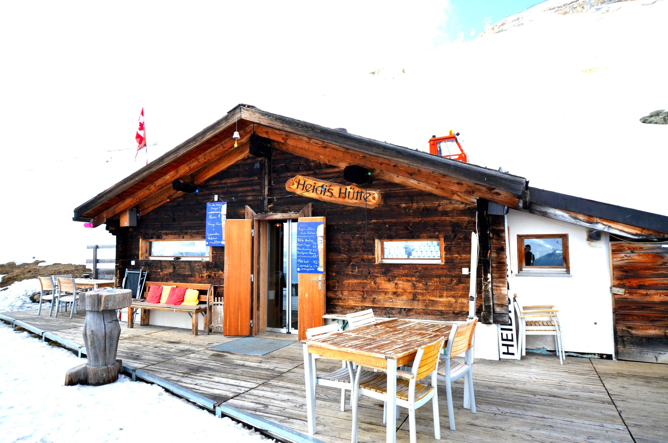 Die Heidi's Hütte auf der Fiescheralp