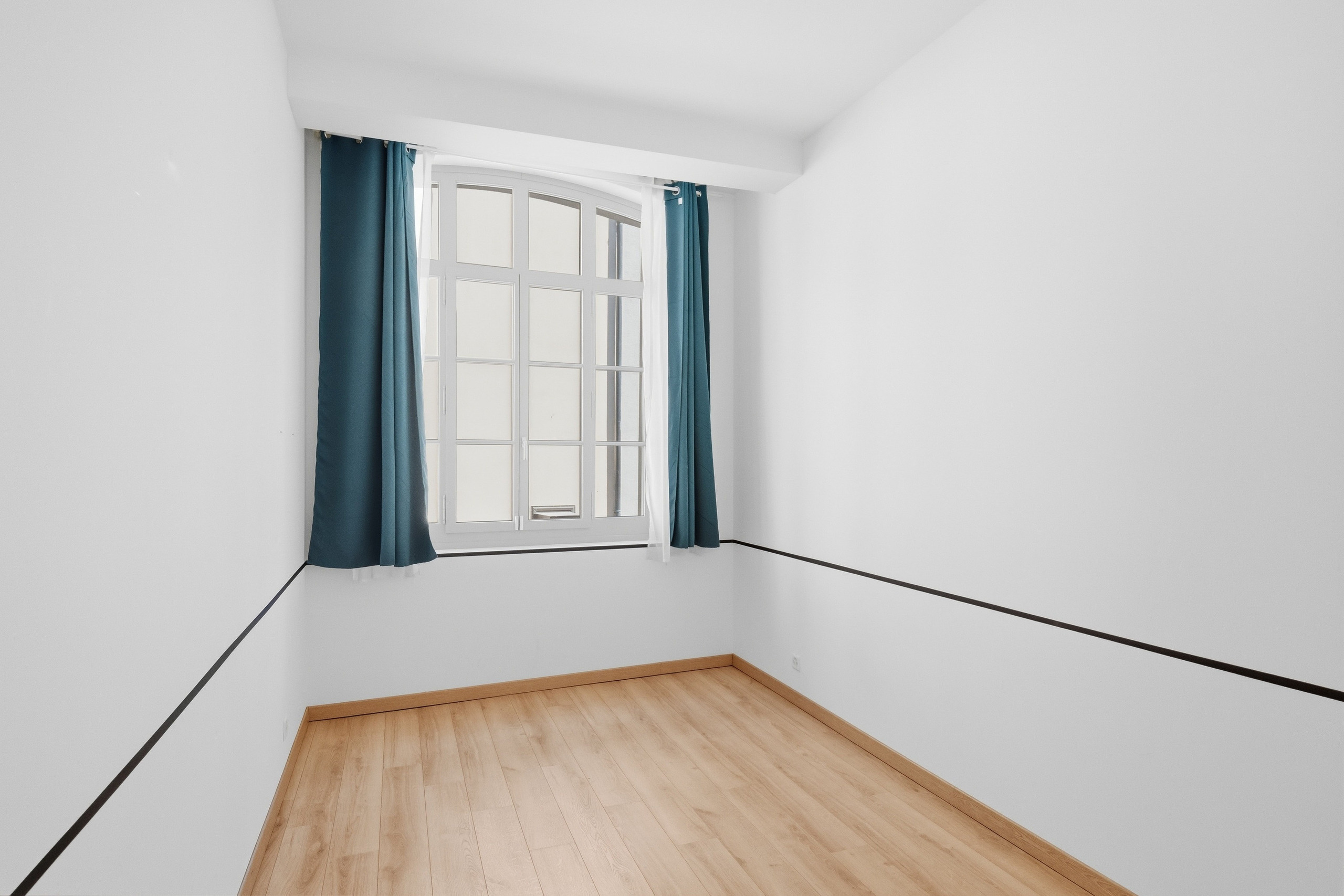 Interior view 4