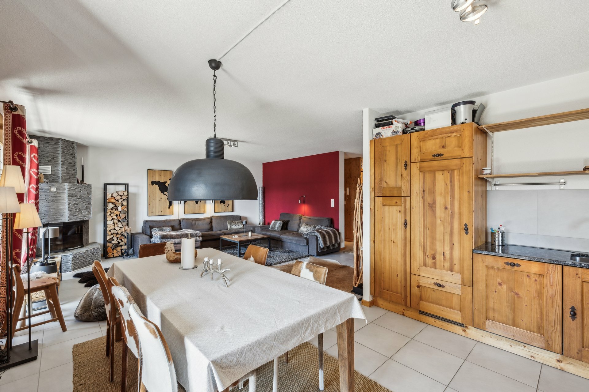 Interior view 4