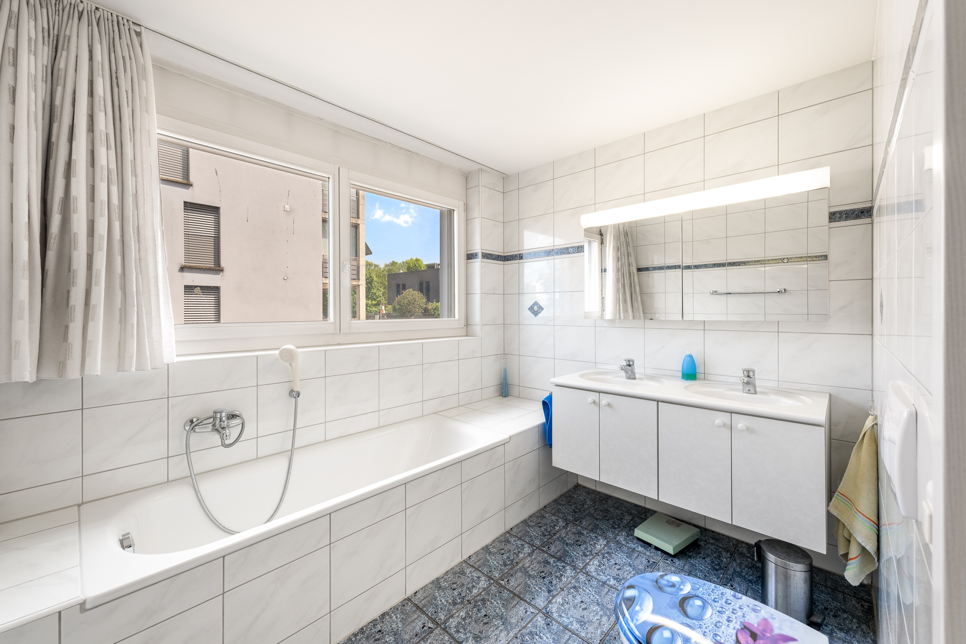 Badezimmer gross Badezimmer gross