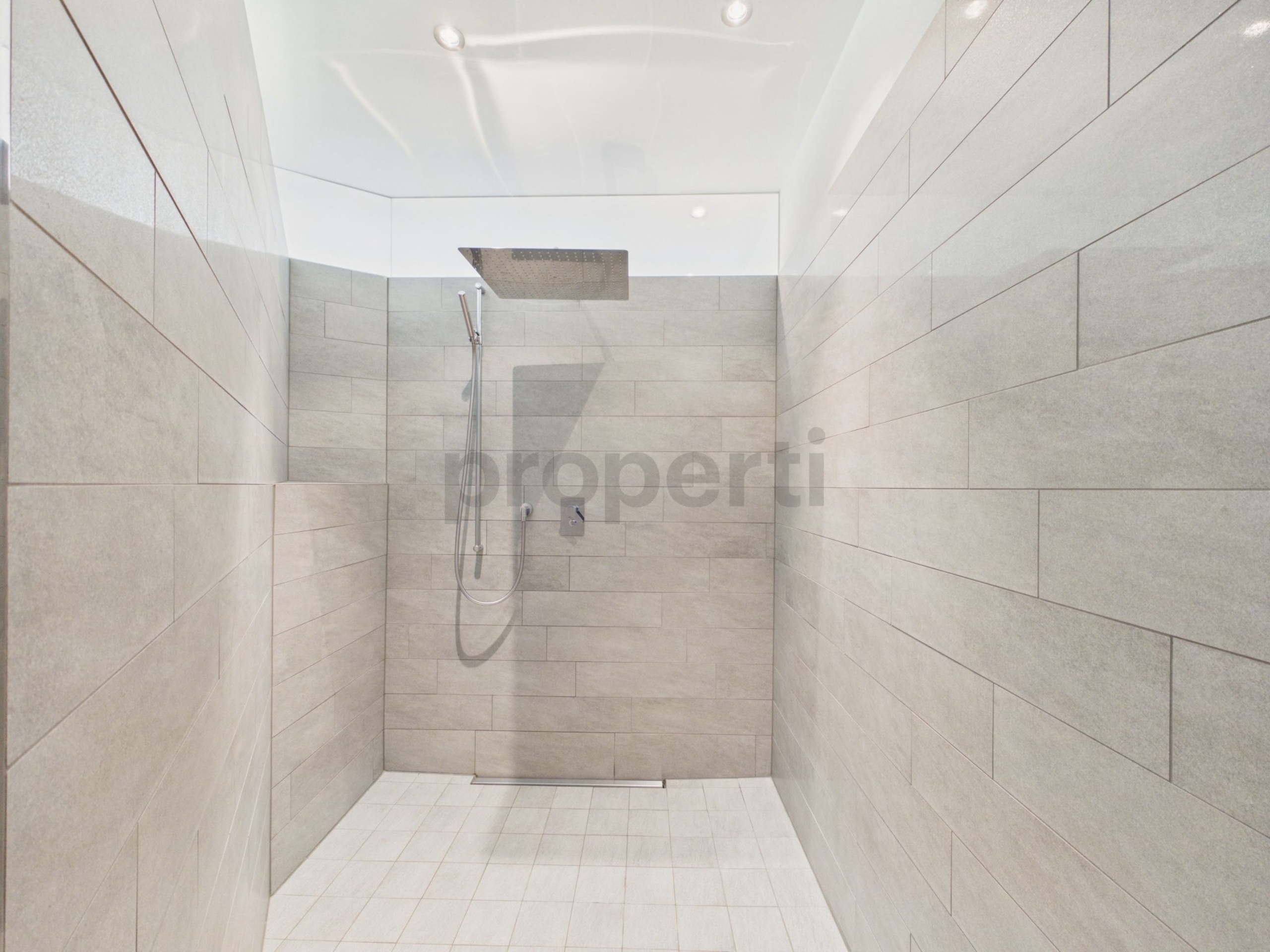 Image 7 Image 7