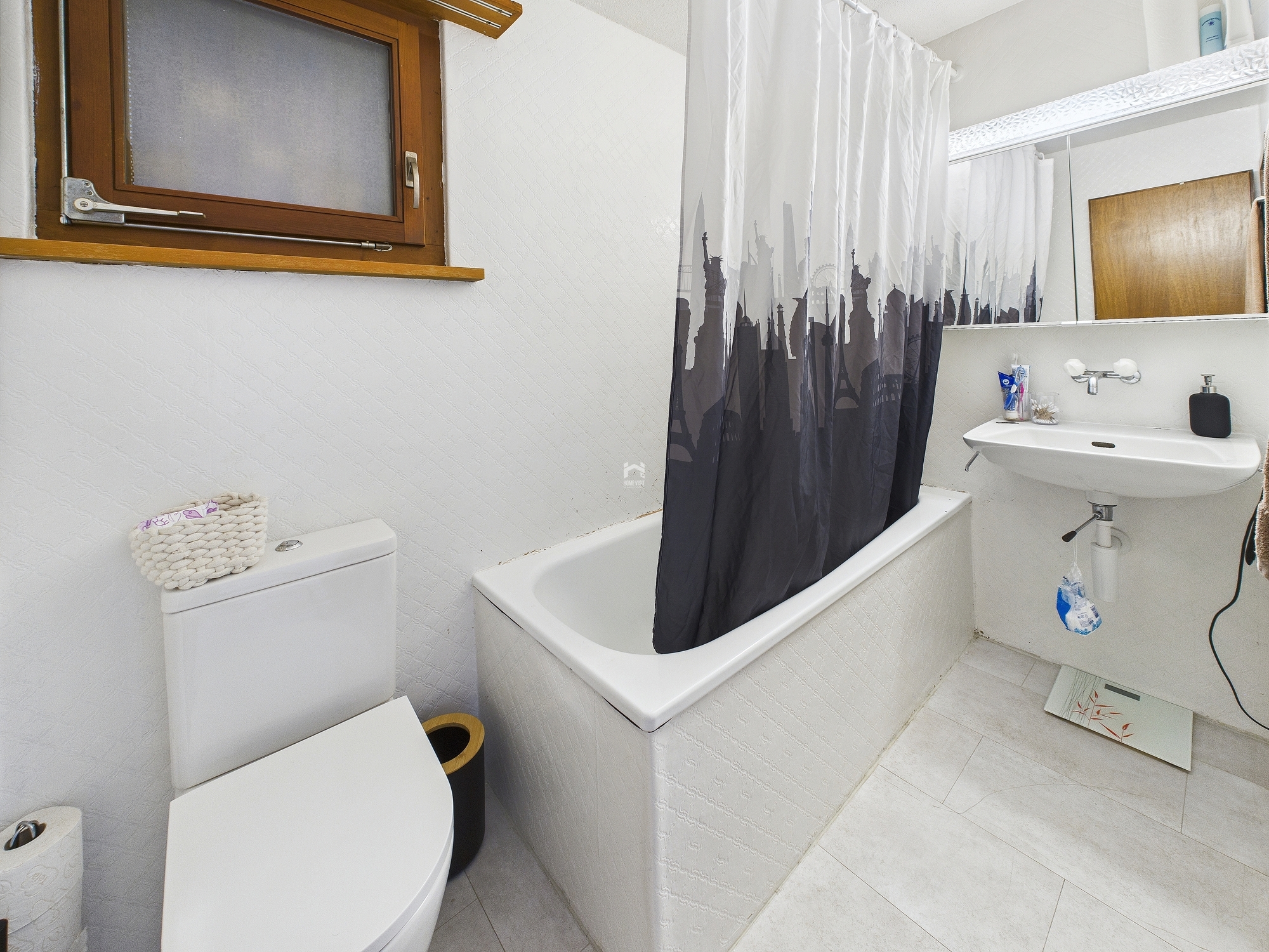 Badezimmer im EG Badezimmer im EG