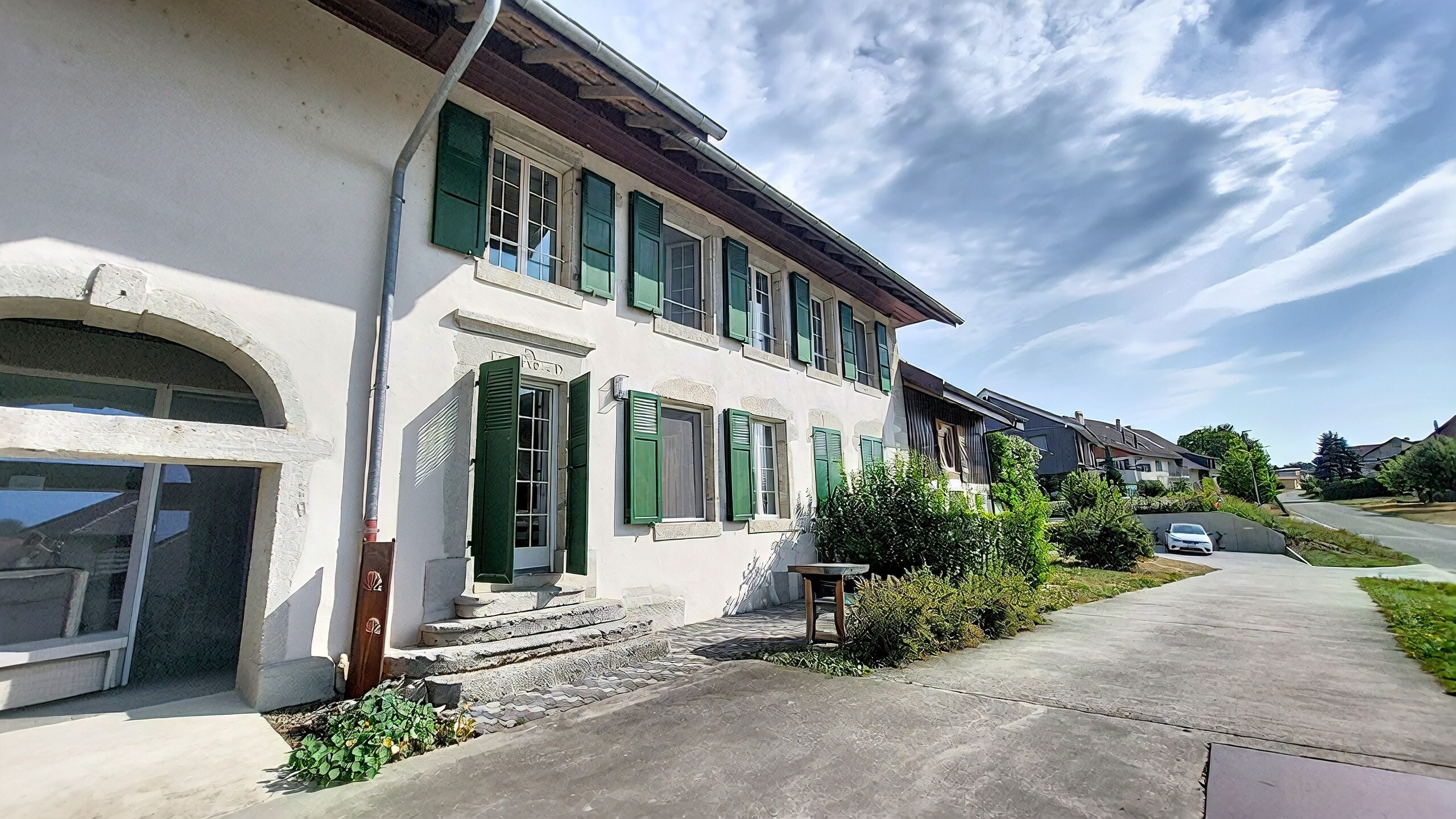 Exterior view 1