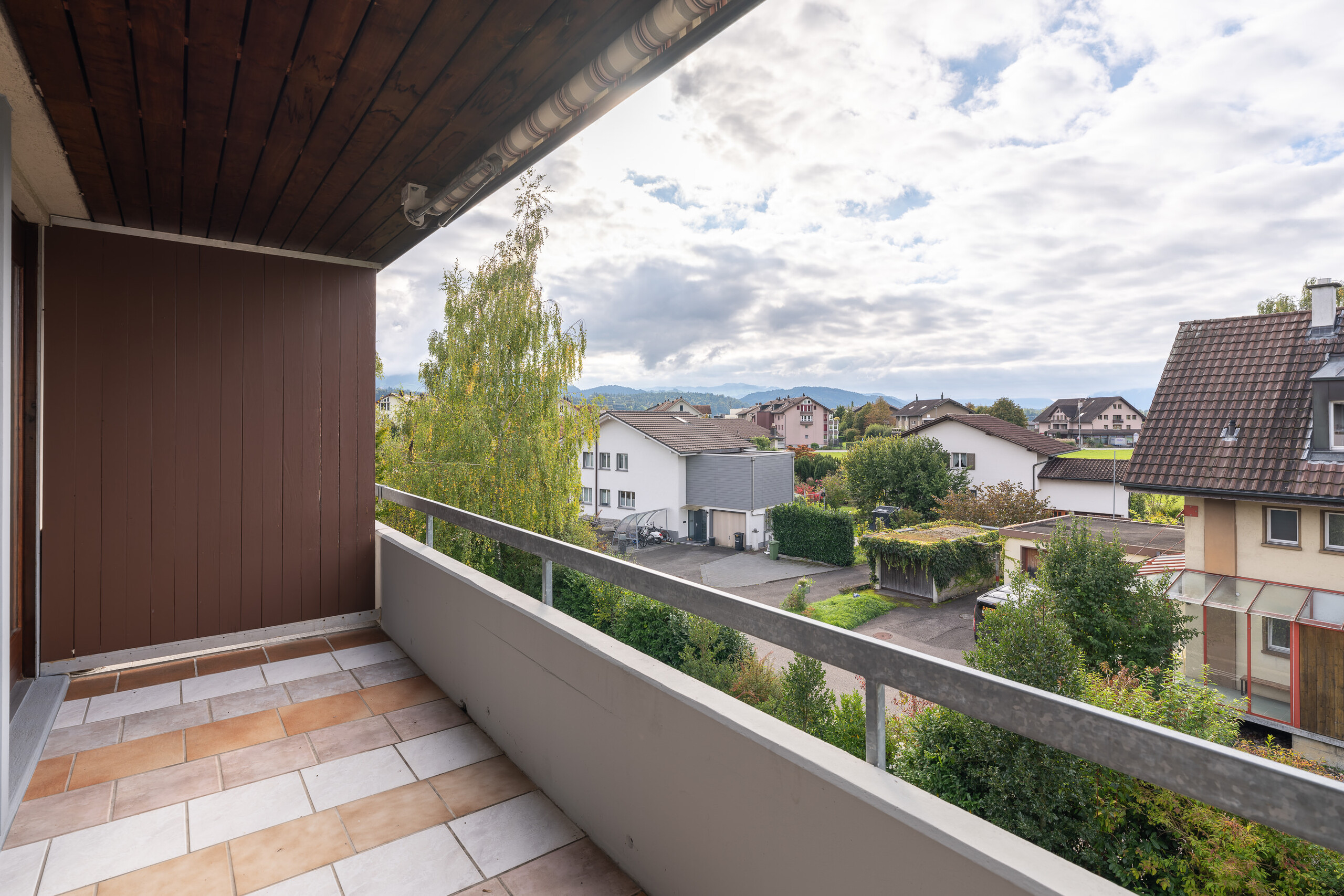 BALKON SÜDSEITE BALKON SÜDSEITE