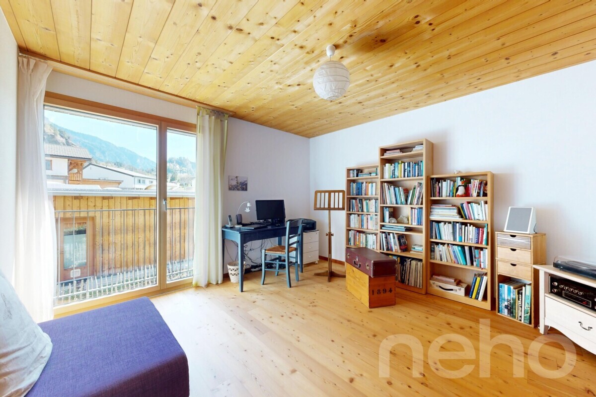 Photo 12