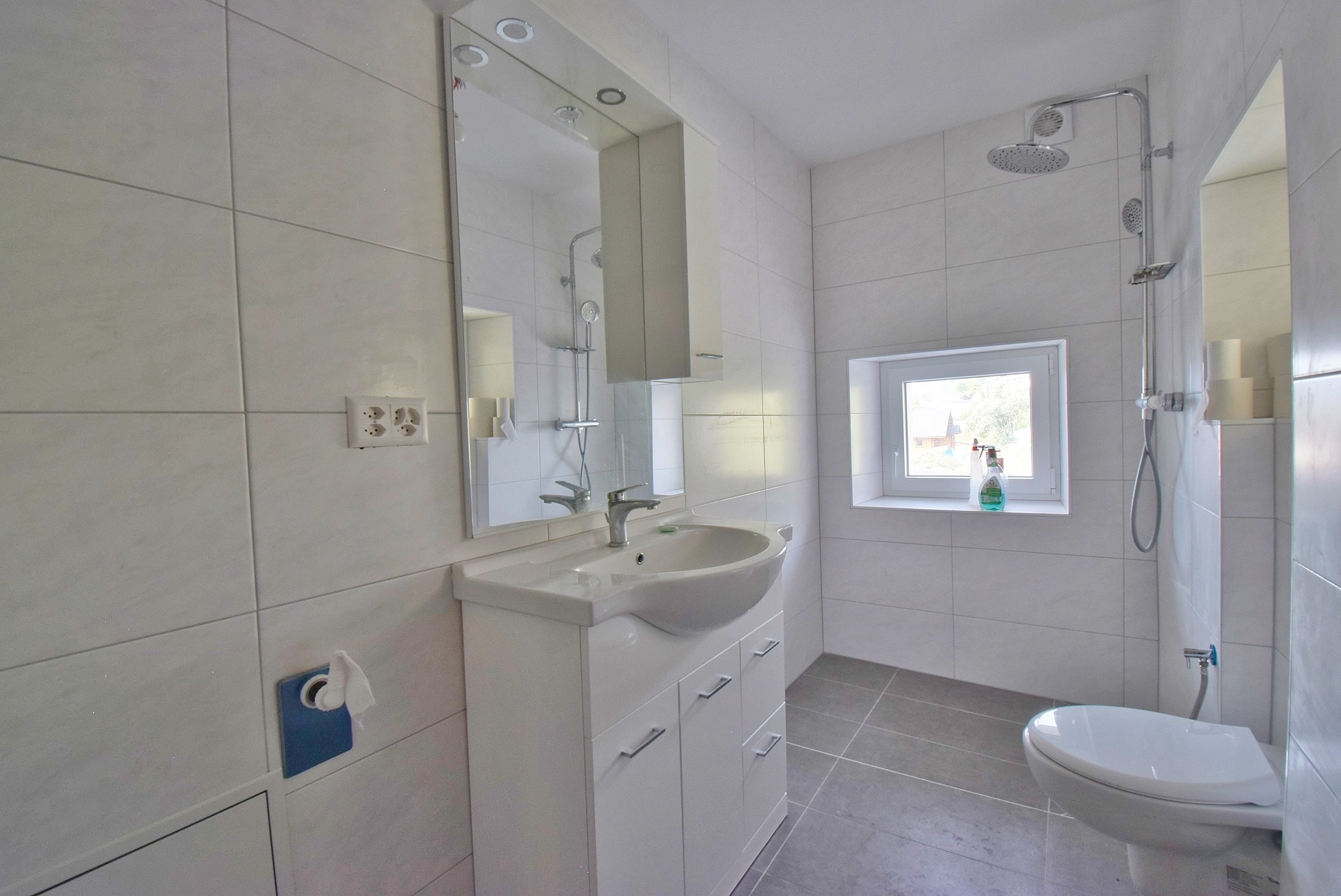 Interior view 8