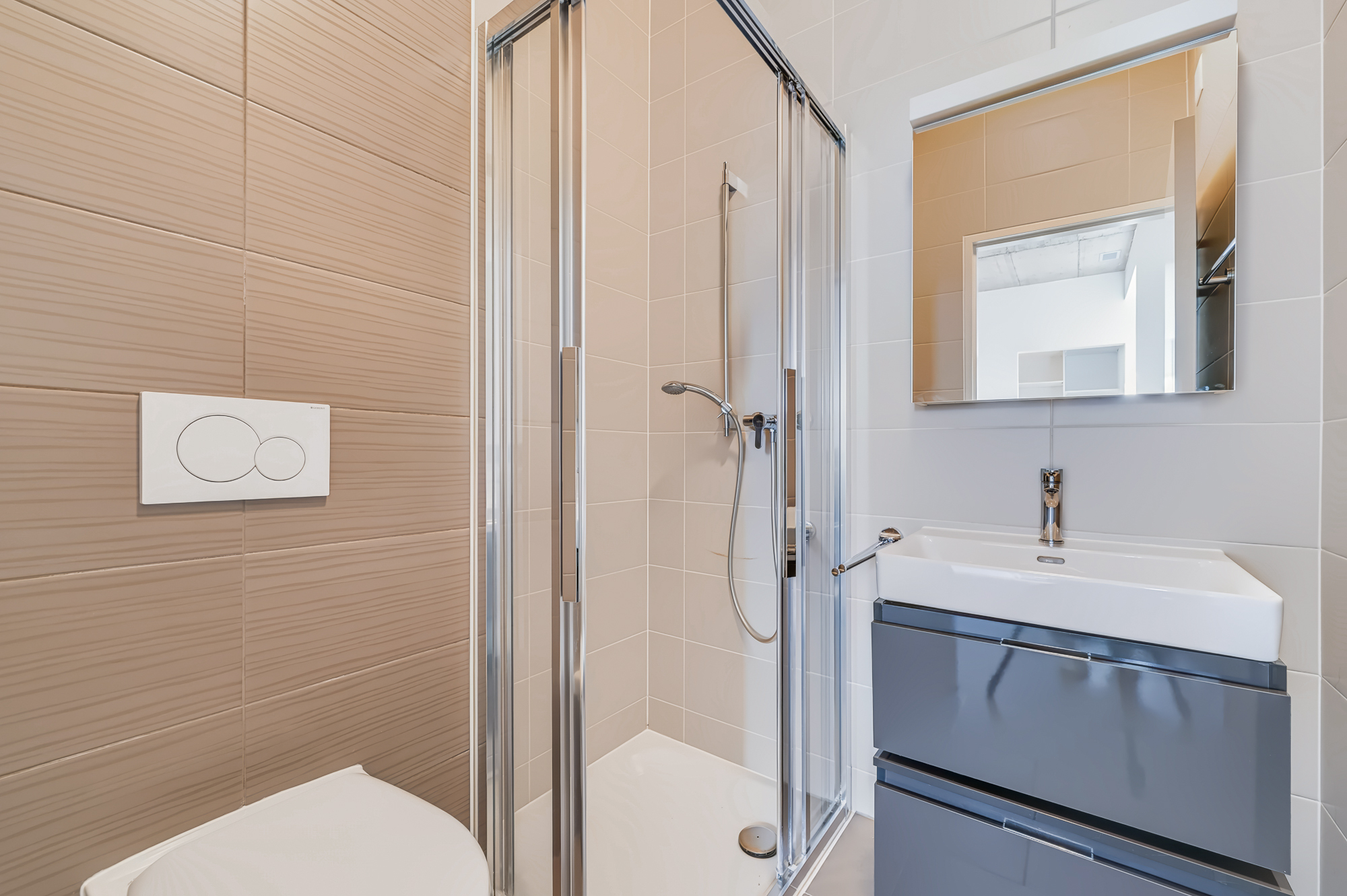 Interior view 5
