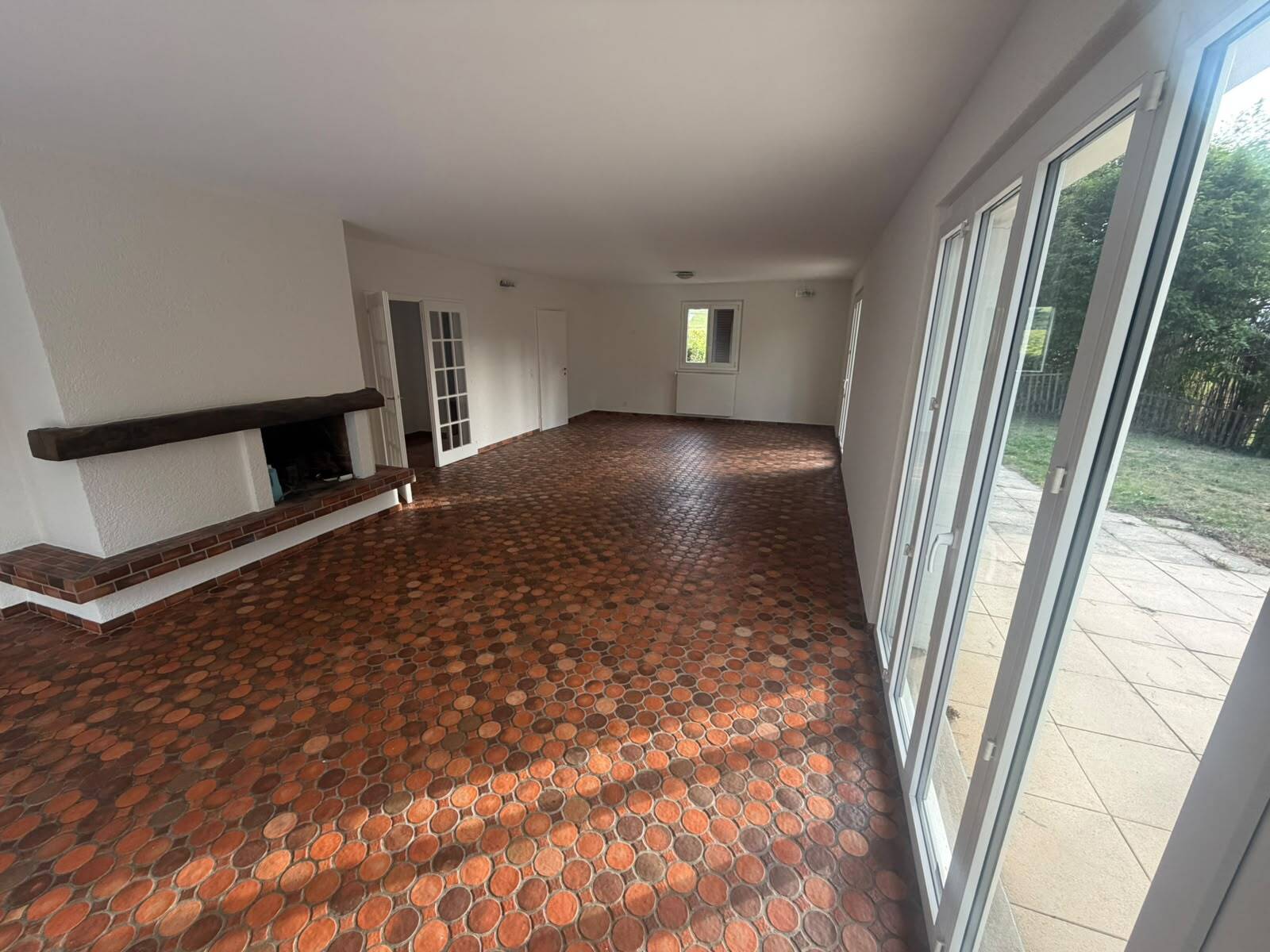 Interior view 18