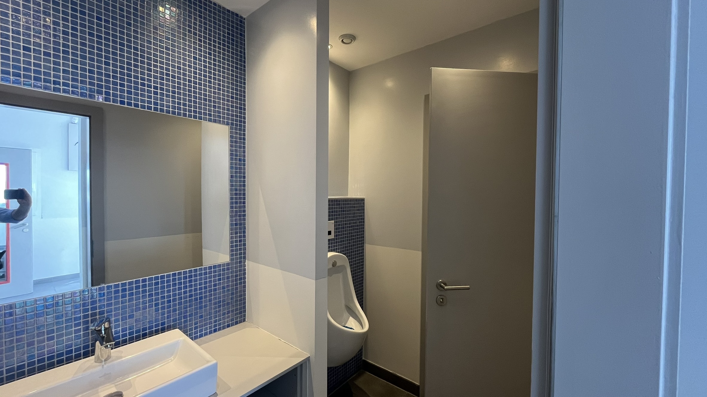 Interior view 4
