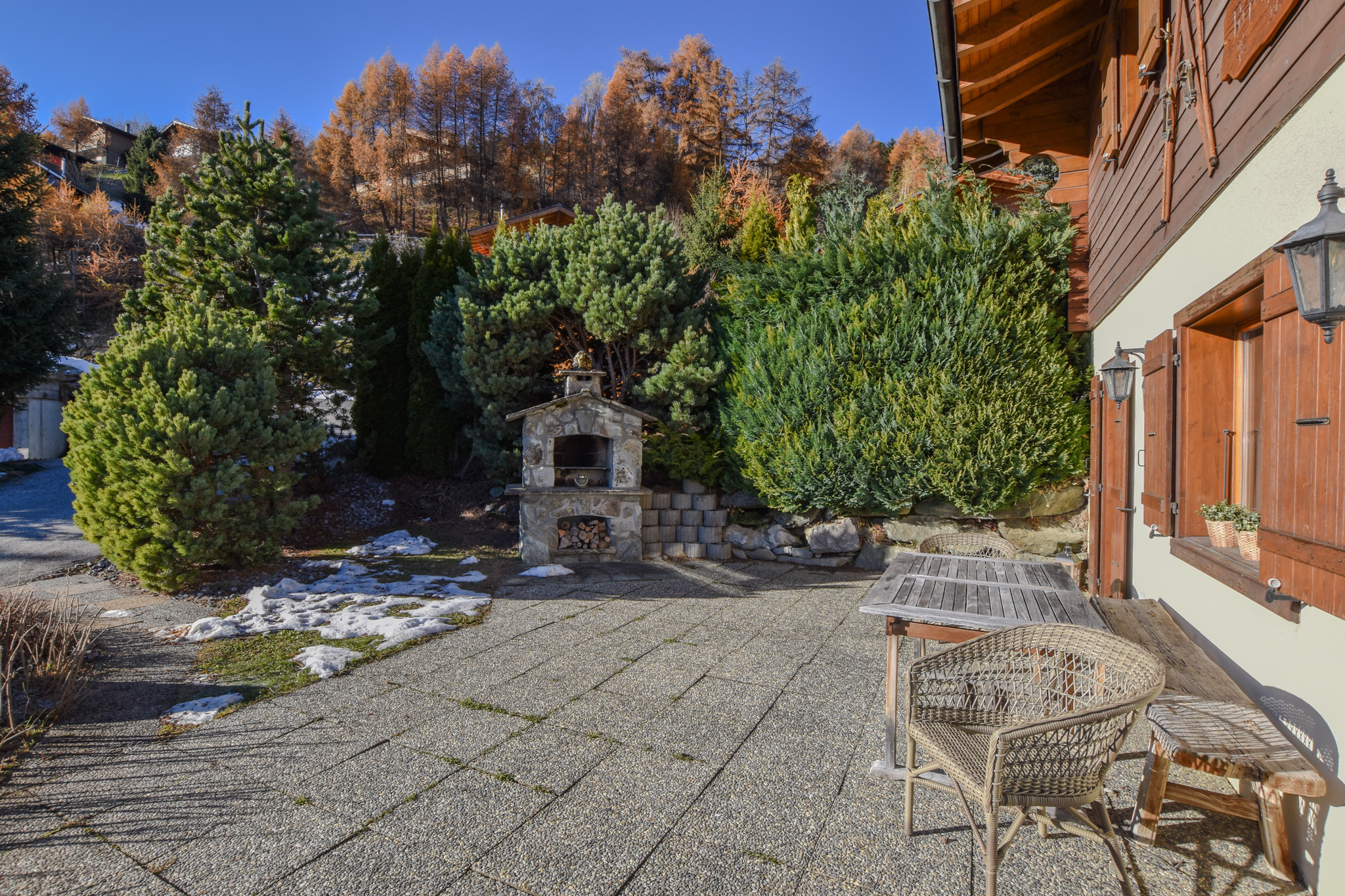 Photo 6
