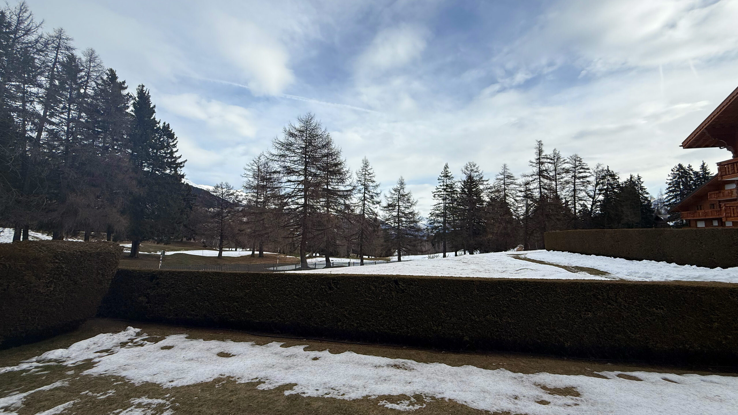 Vue (Est) donnant sur le célèbre parcours de Golf Jack Nicklaus