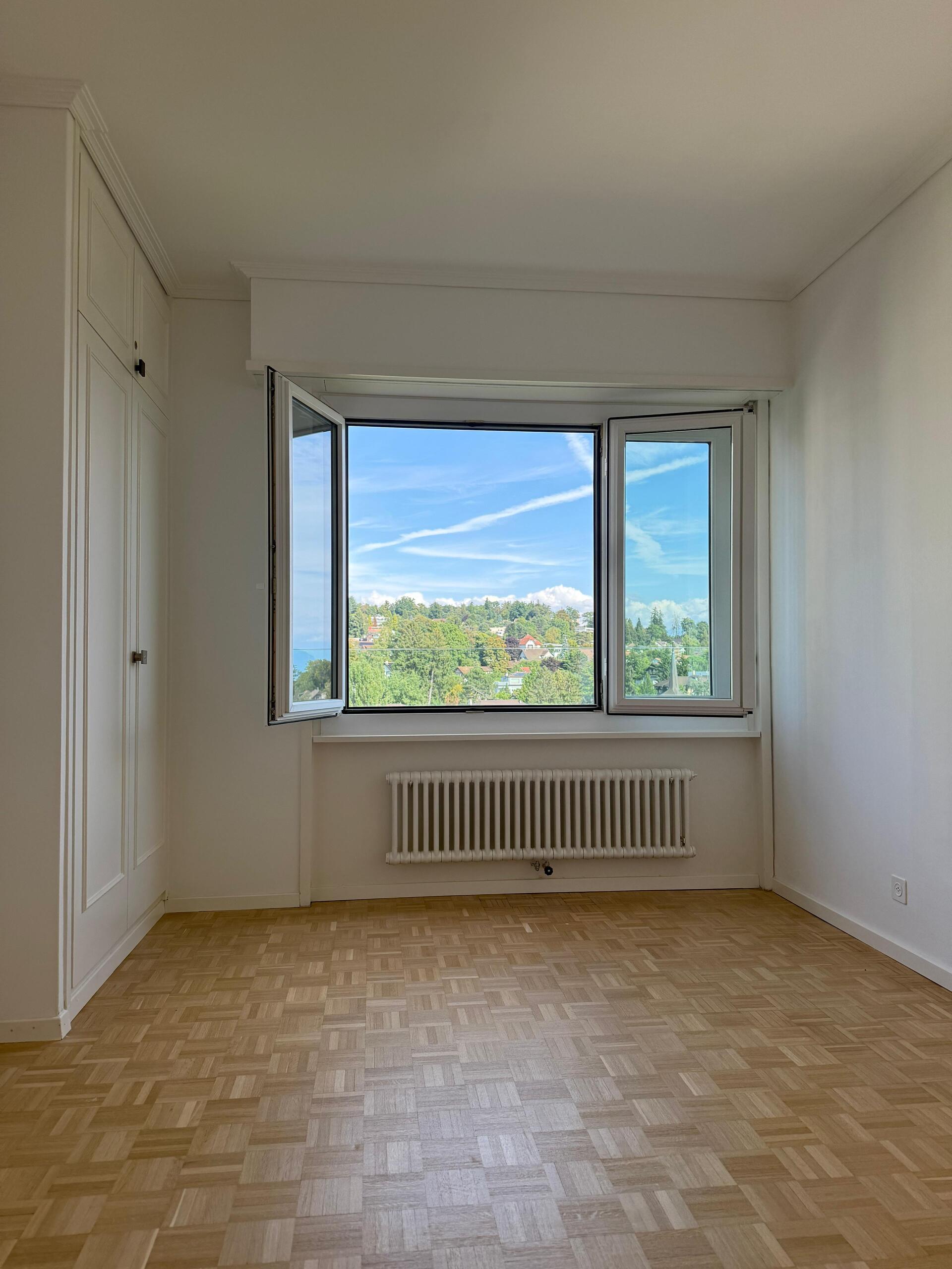 Interior view 3