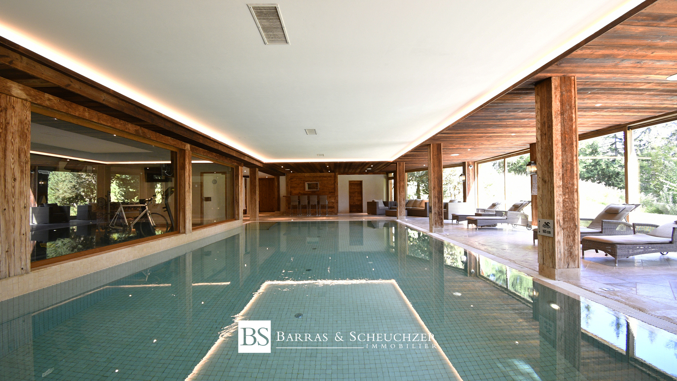 Piscine intérieure chauffée Piscine intérieure chauffée