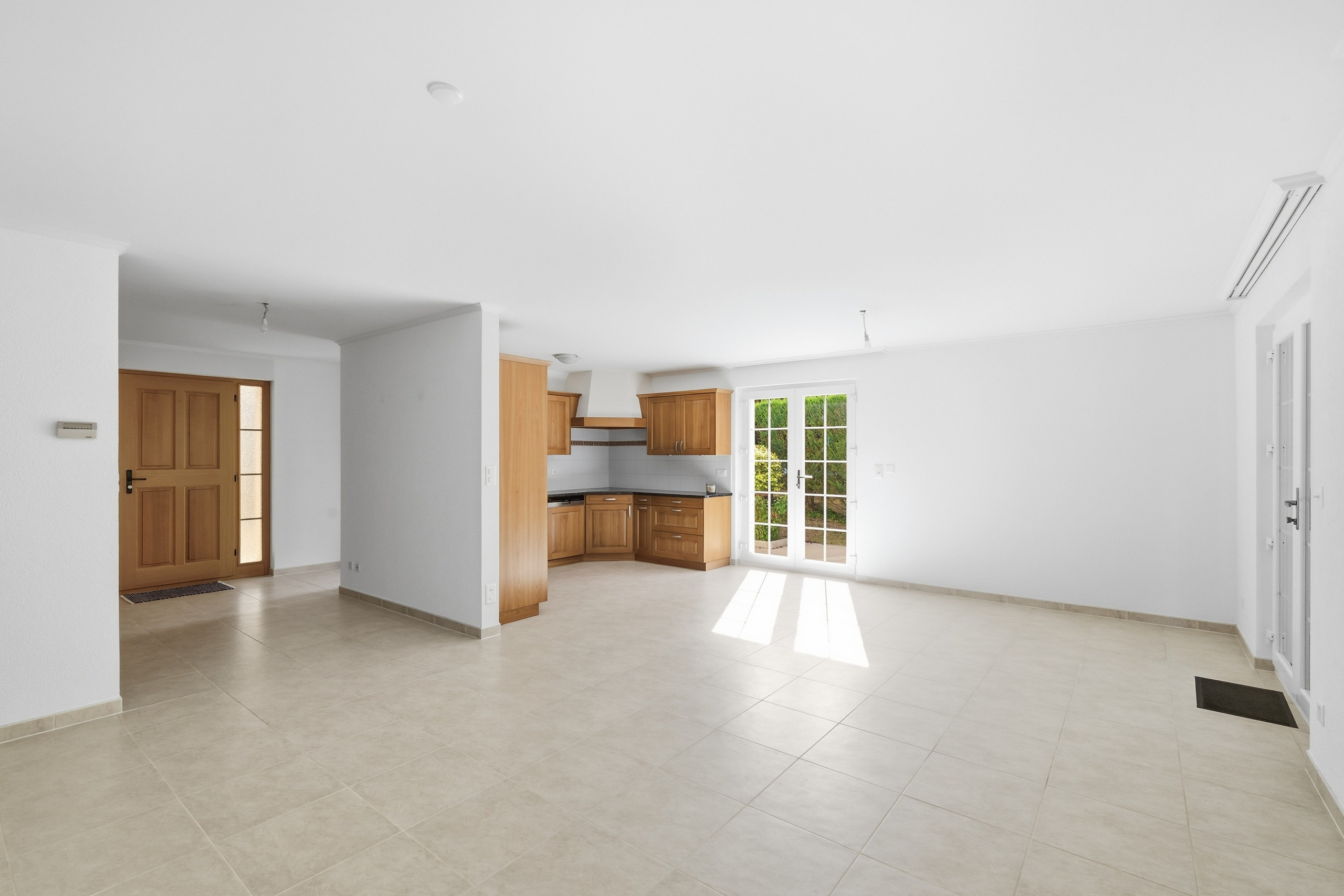 Interior view 3