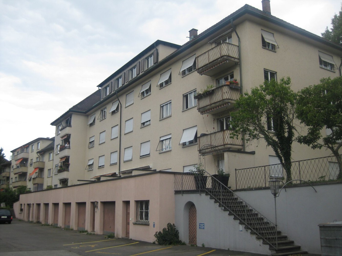 Photo 8