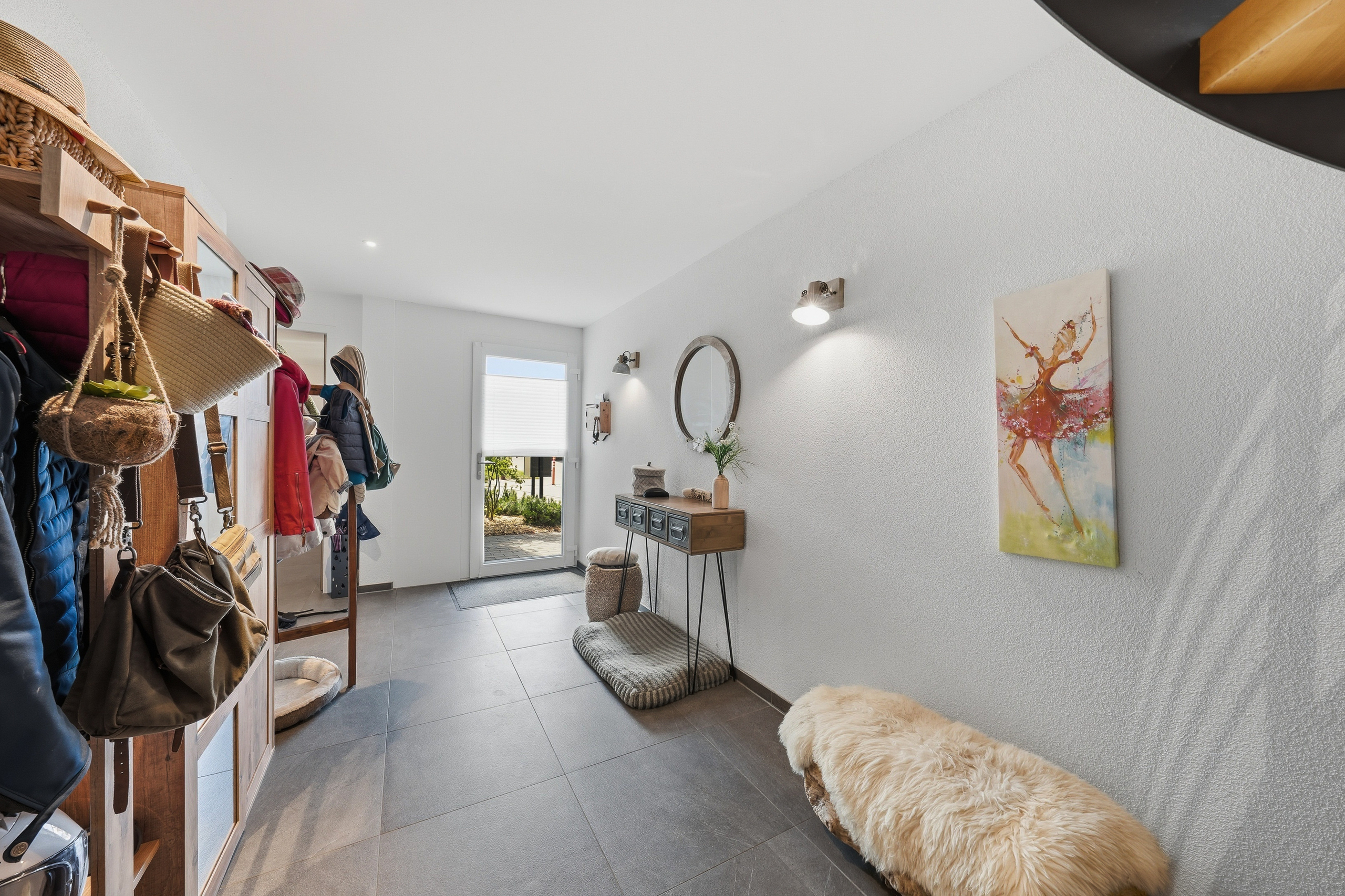 Interior view 12