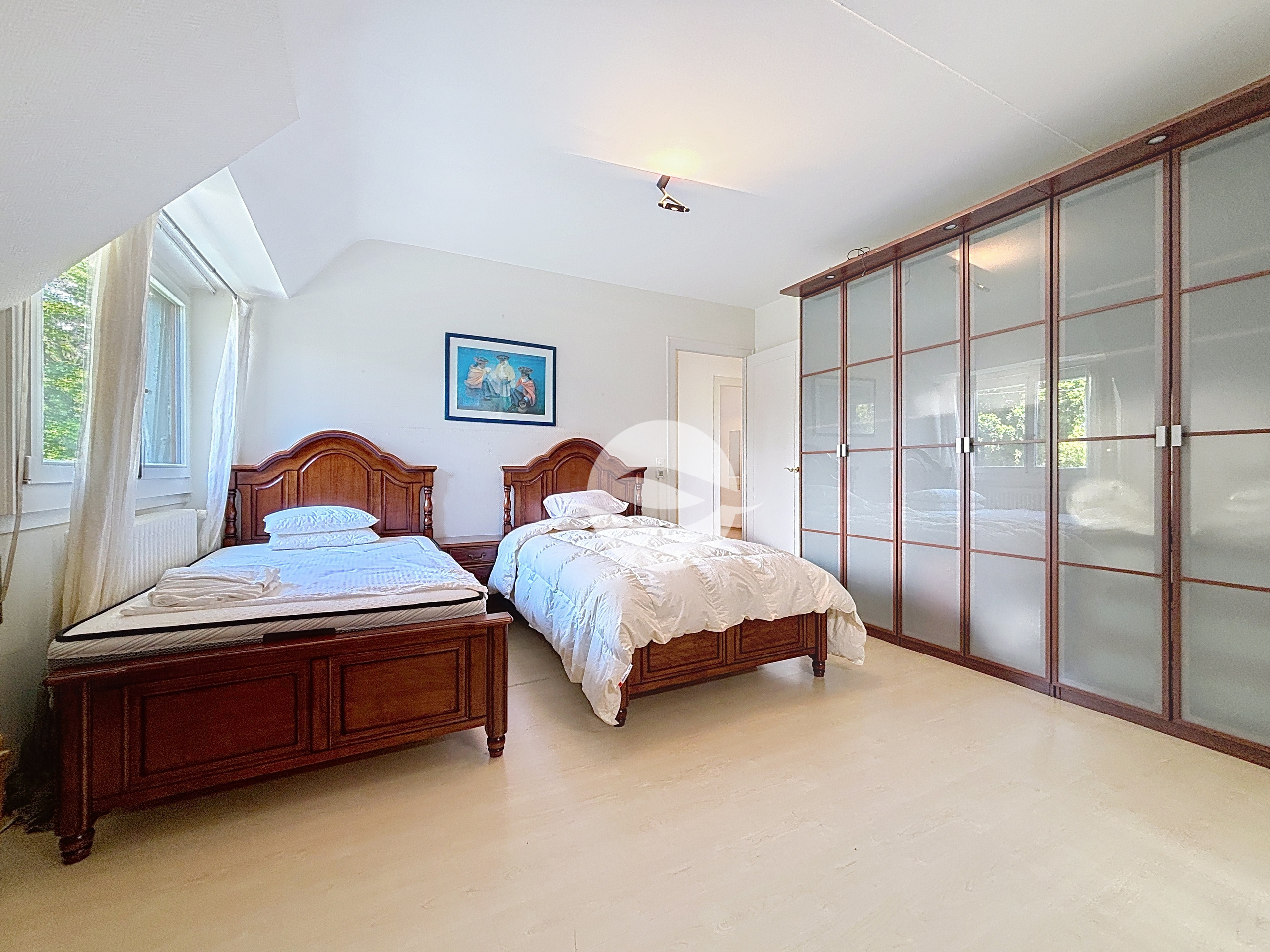 1er : 2ème Chambre à coucher