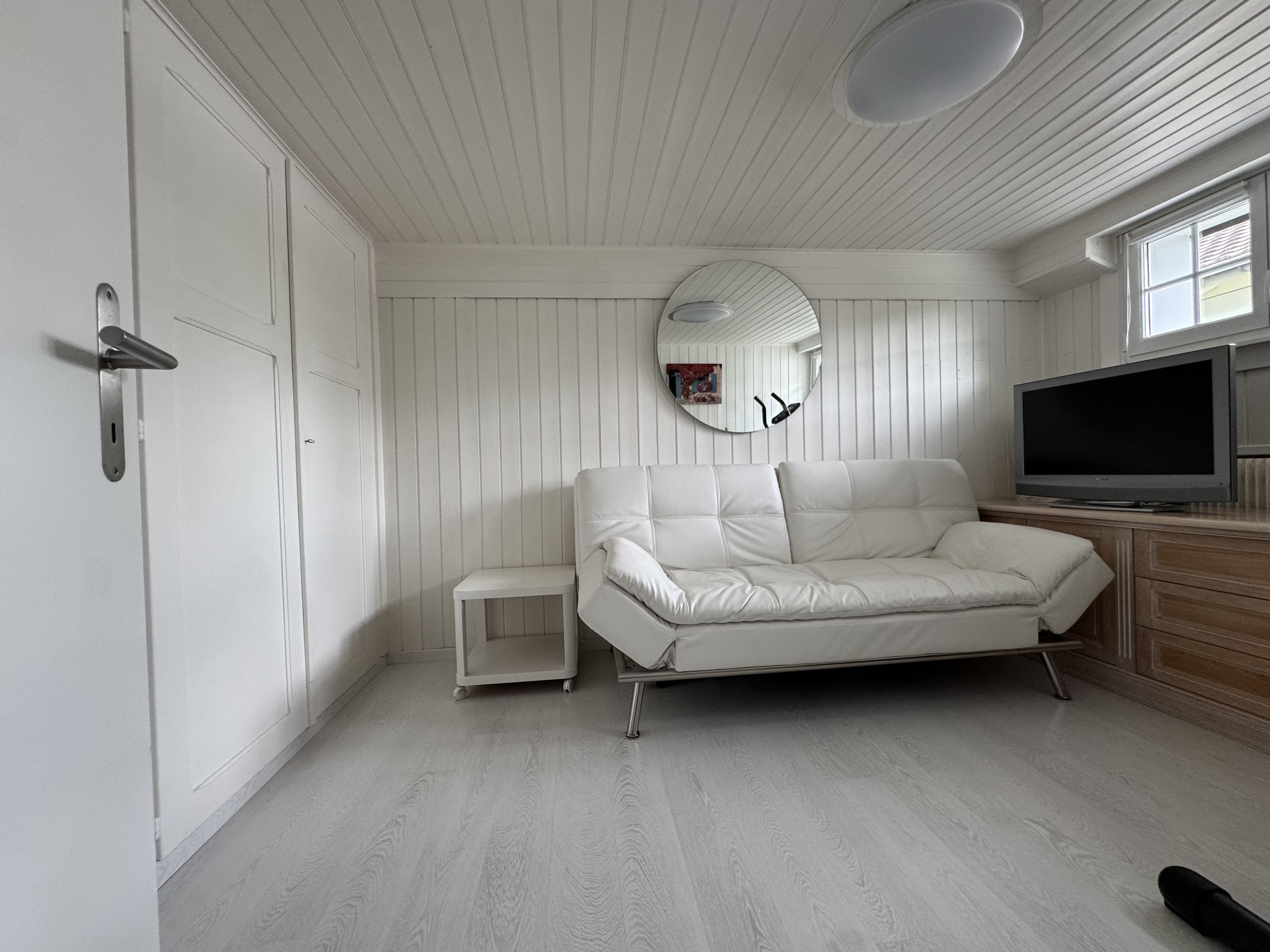 Interior view 7