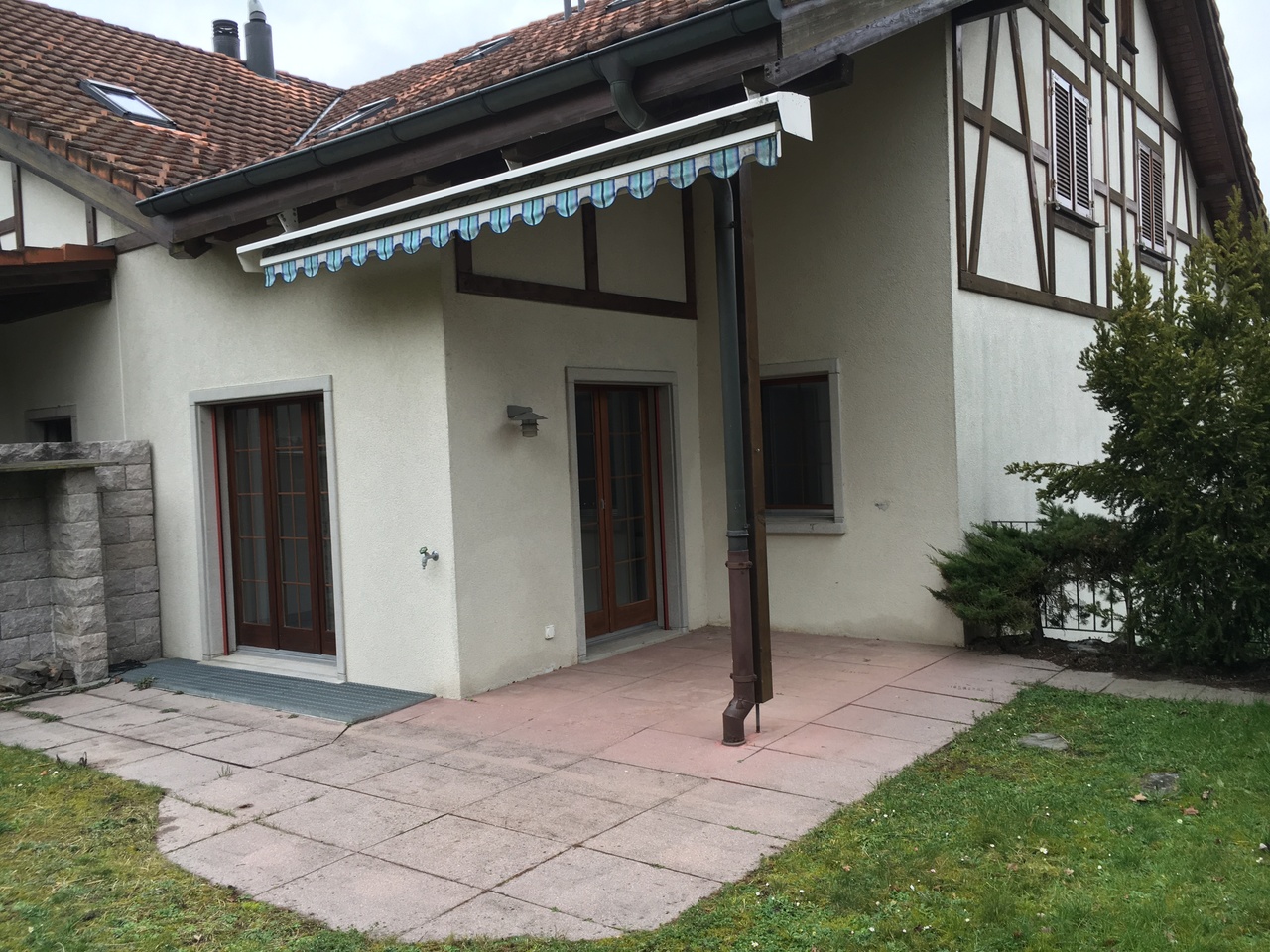 Sitzplatz und Garten