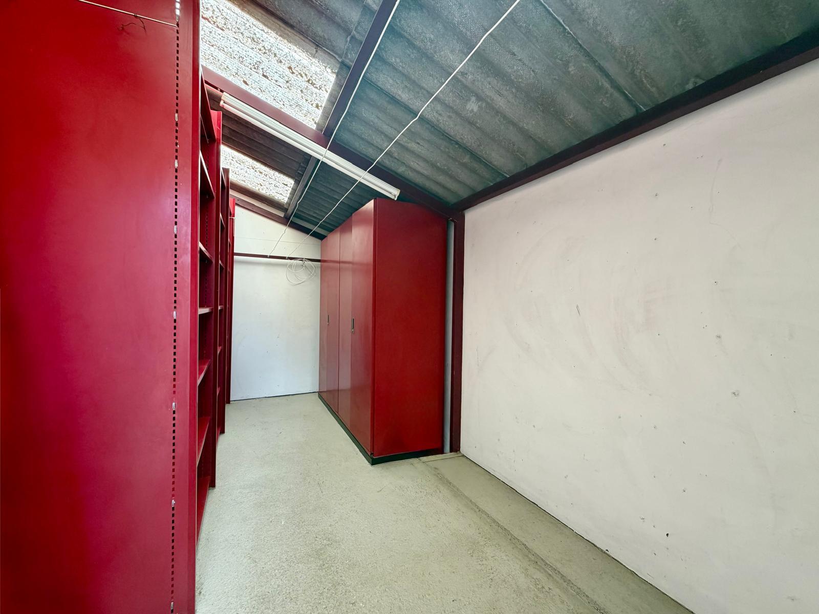 Interior view 9