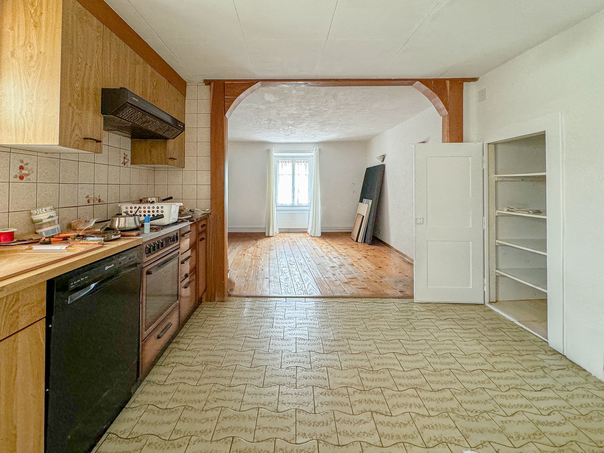 Duplex Est : cuisine agencée fermée