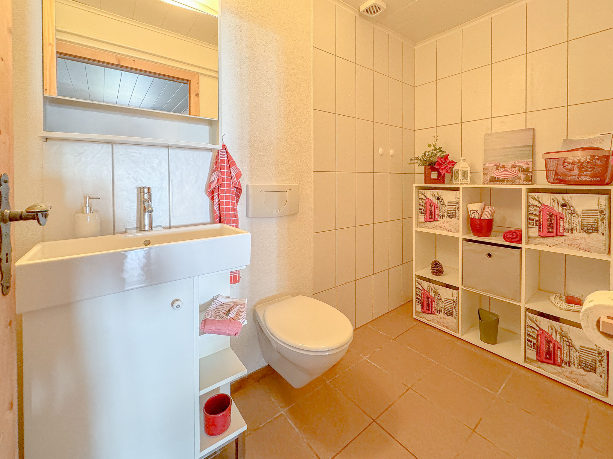 Duplex de 5 pces au rez - salle d'eau
