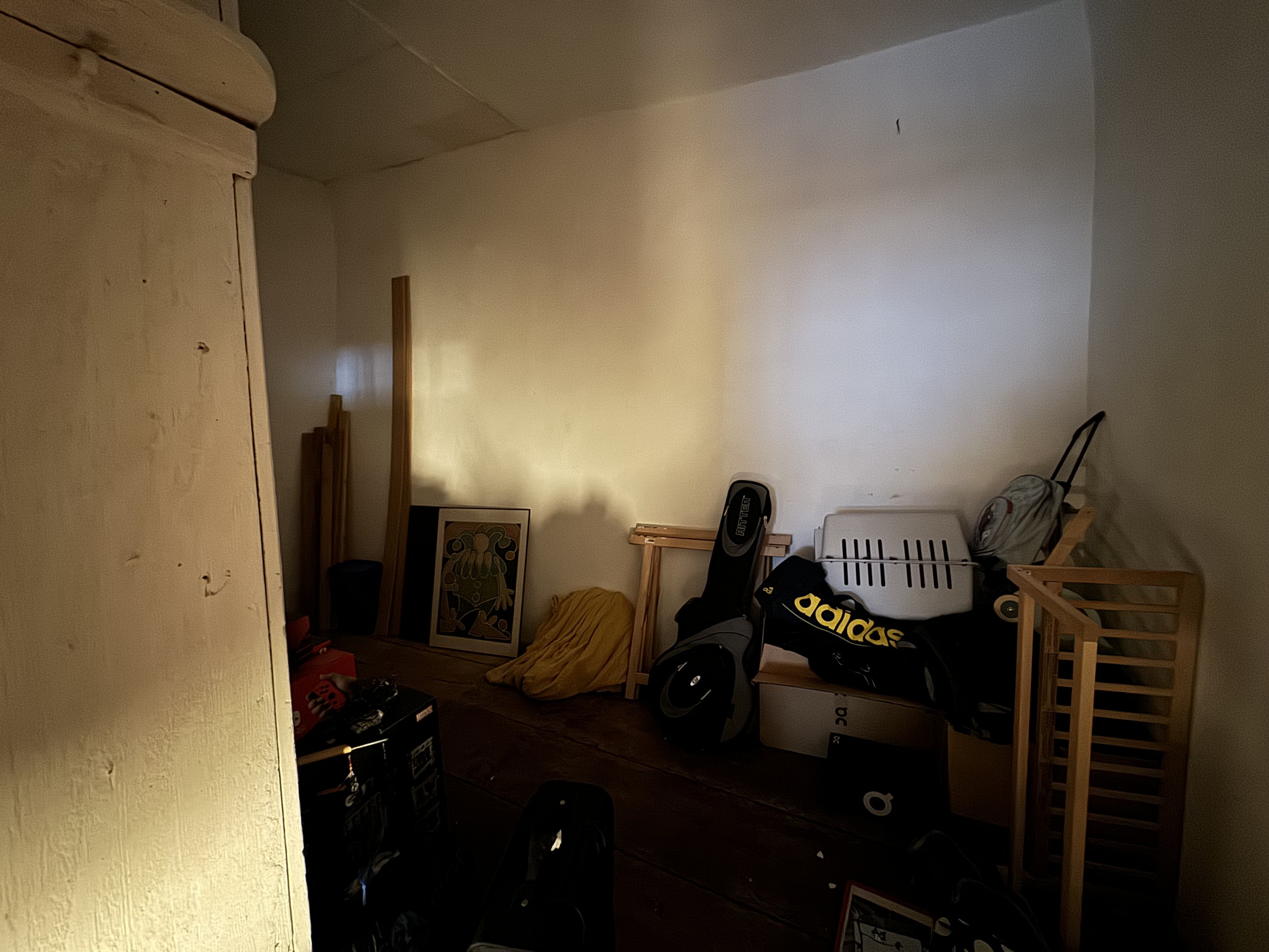 Interior view 27