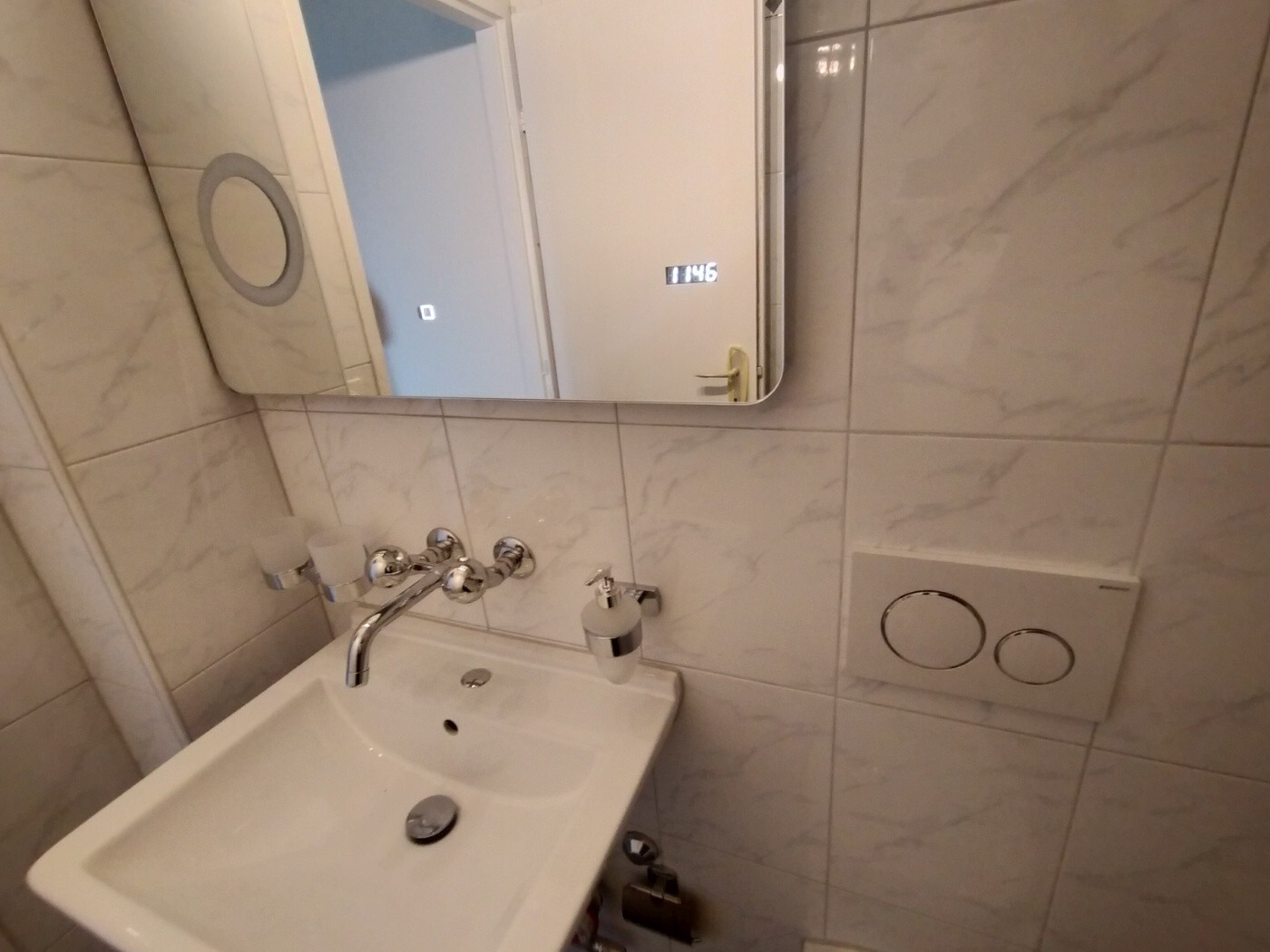 Picture 11