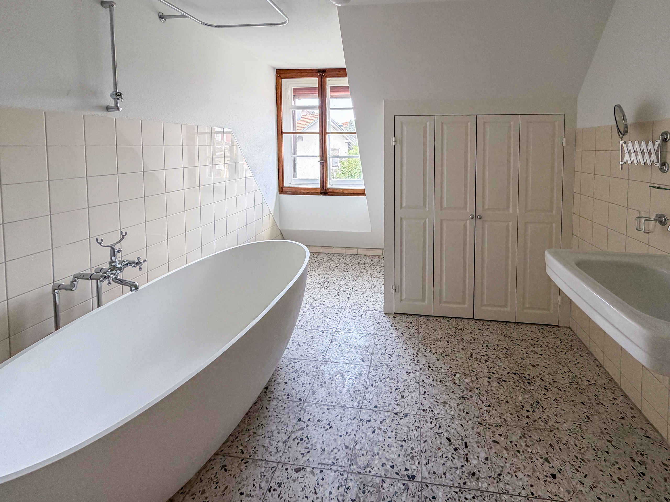 Interior view 8
