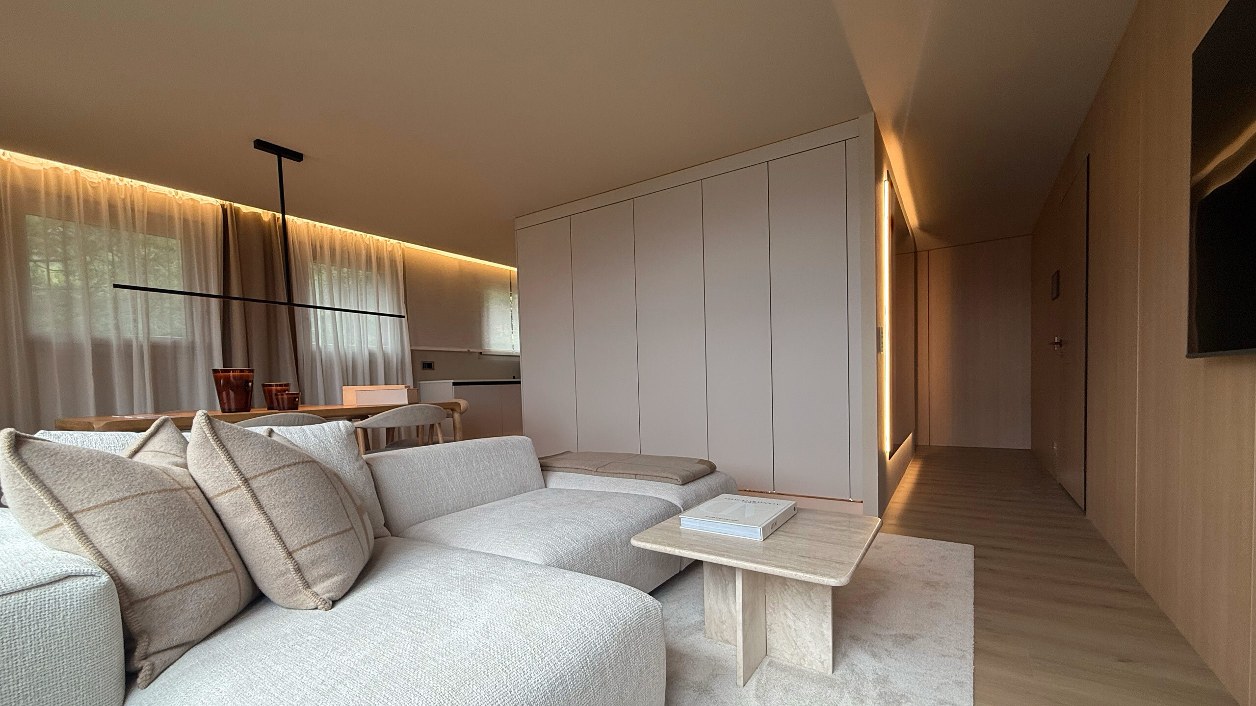 Espace séjour avec canapé haut de gamme et confortable Espace séjour avec canapé haut de gamme et confortable