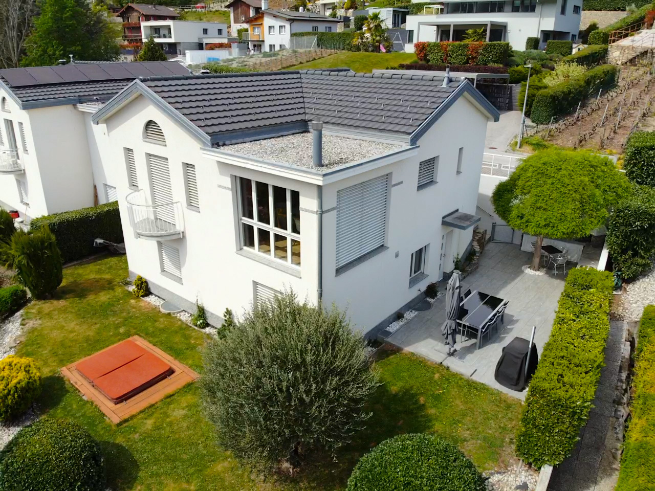 Corin semi-detached villa - Outside view
