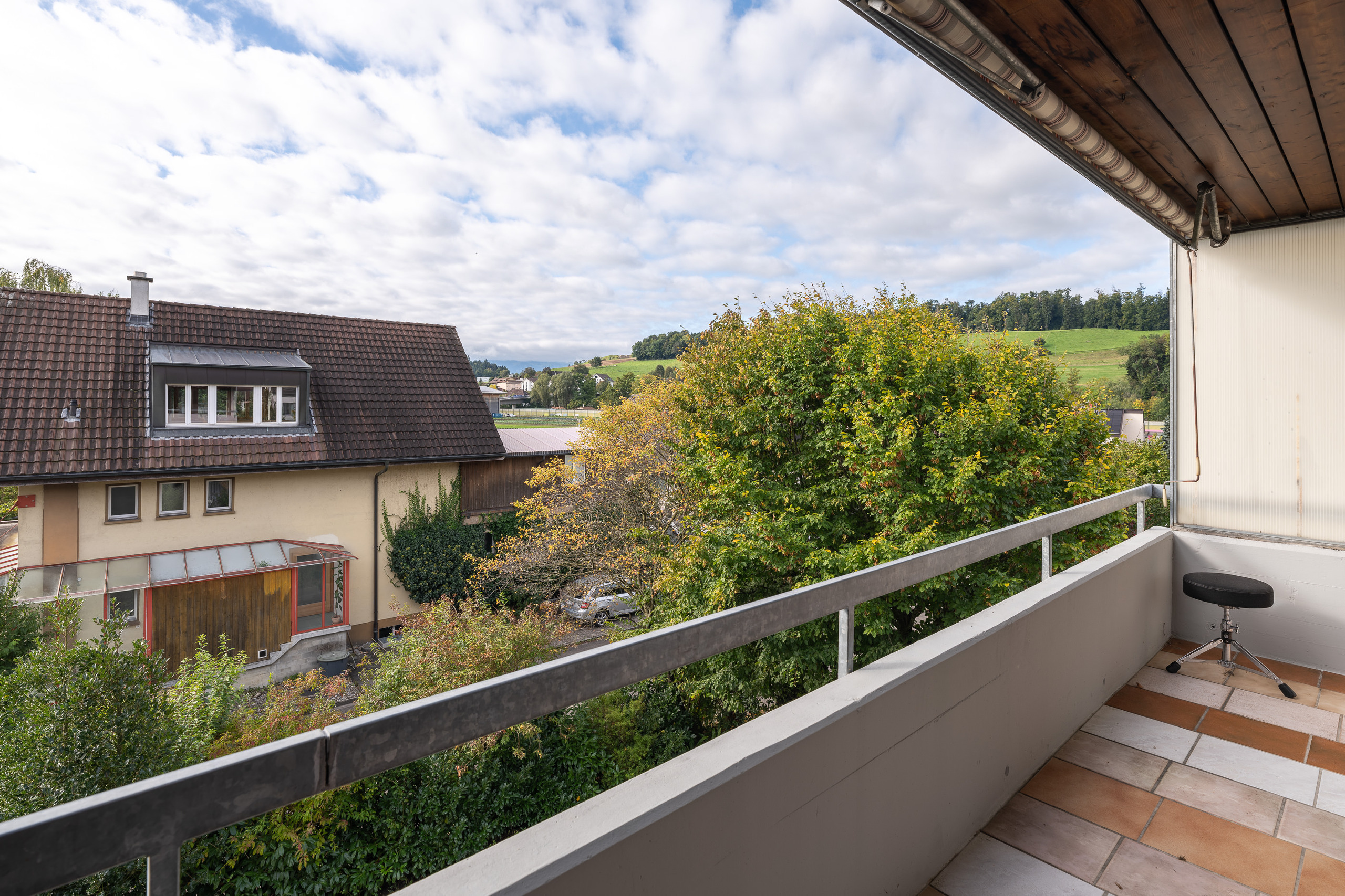 BALKON SÜDSEITE BALKON SÜDSEITE