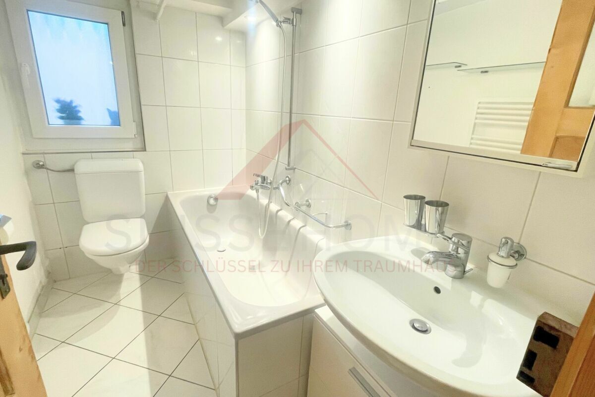 Badezimmer mit Badewanne ? Salle de bains avec baignoire