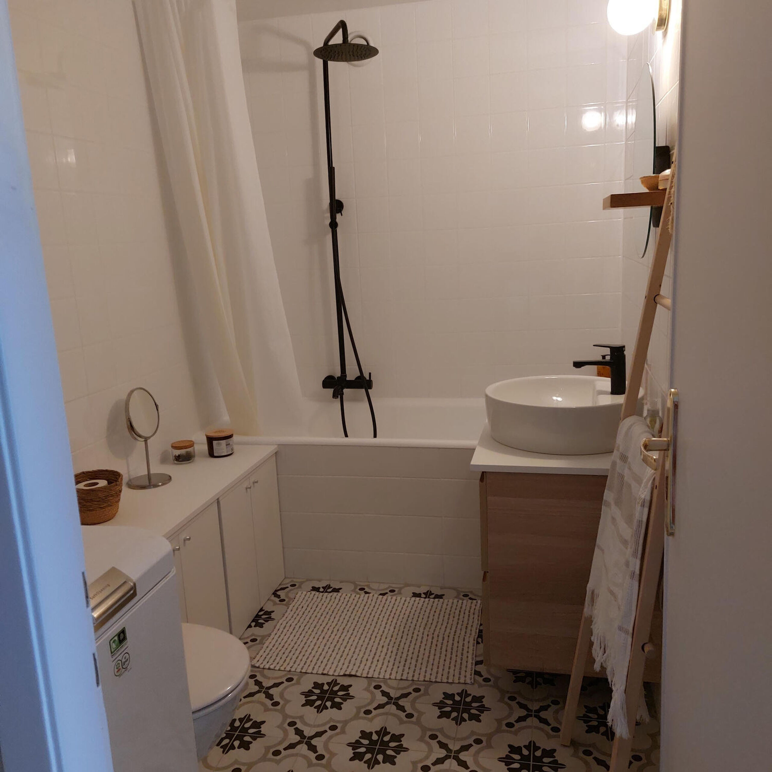Photo 8