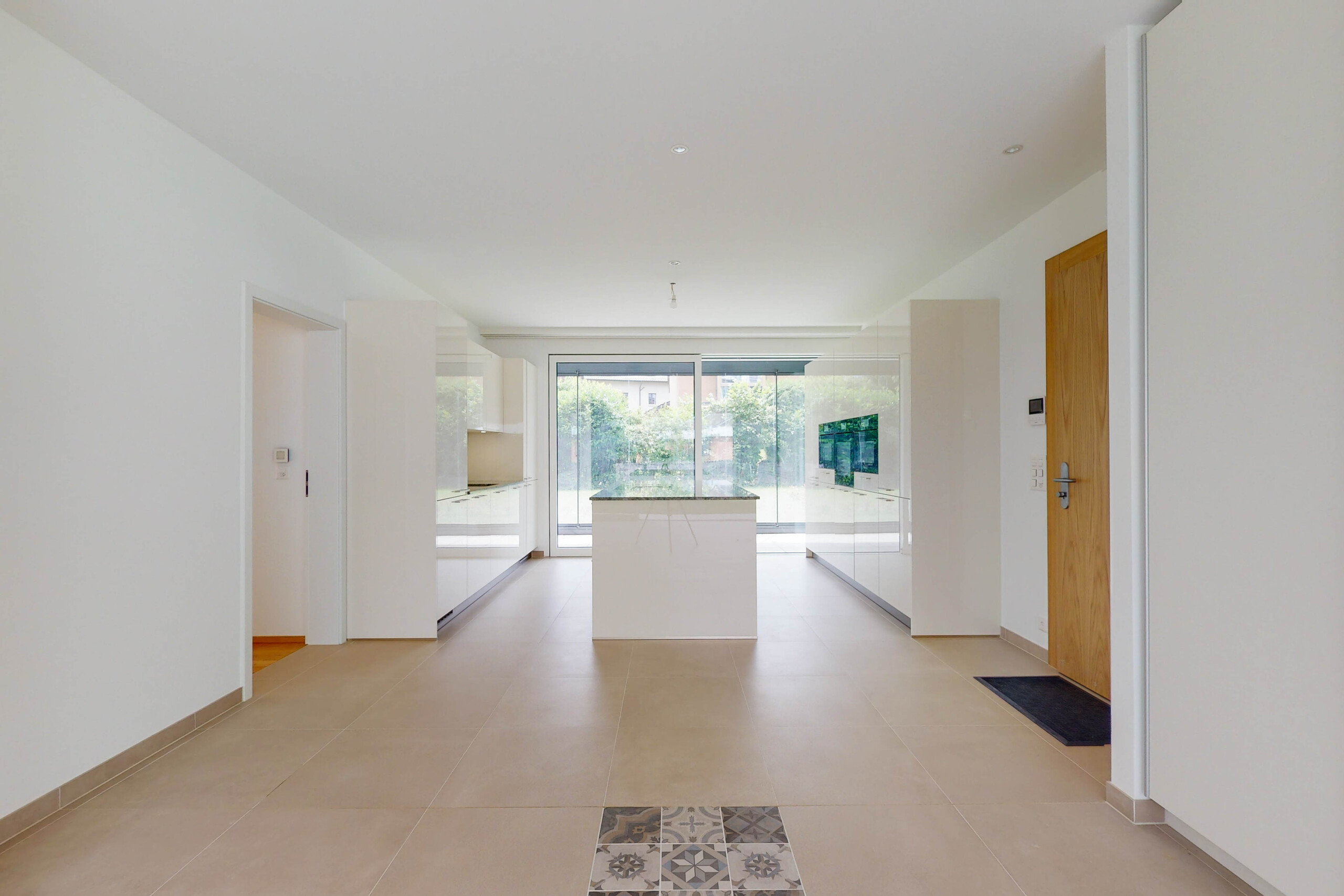Interior view 4