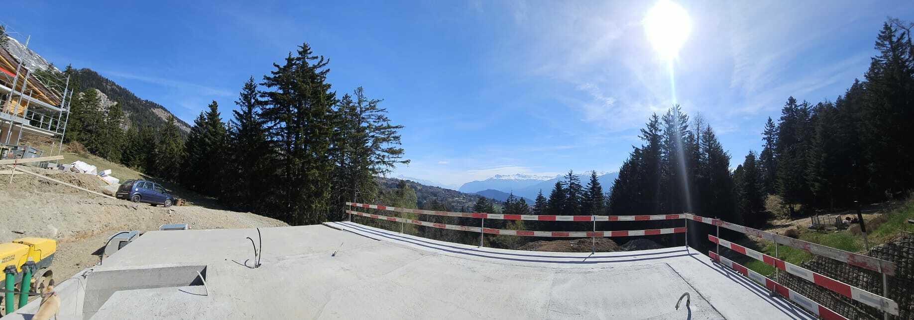 Chalet en cours de construction Chalet en cours de construction