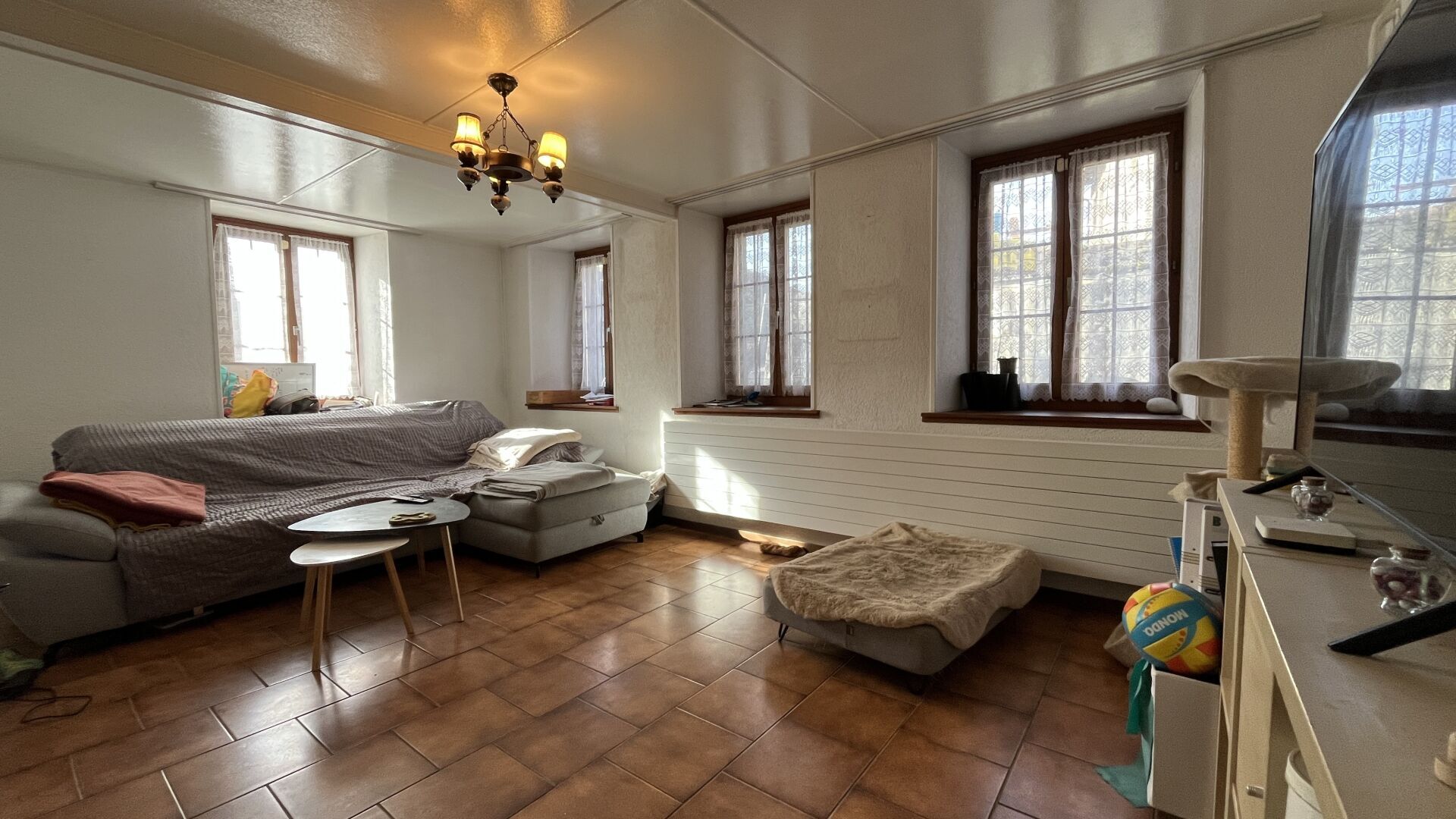 Photo 1