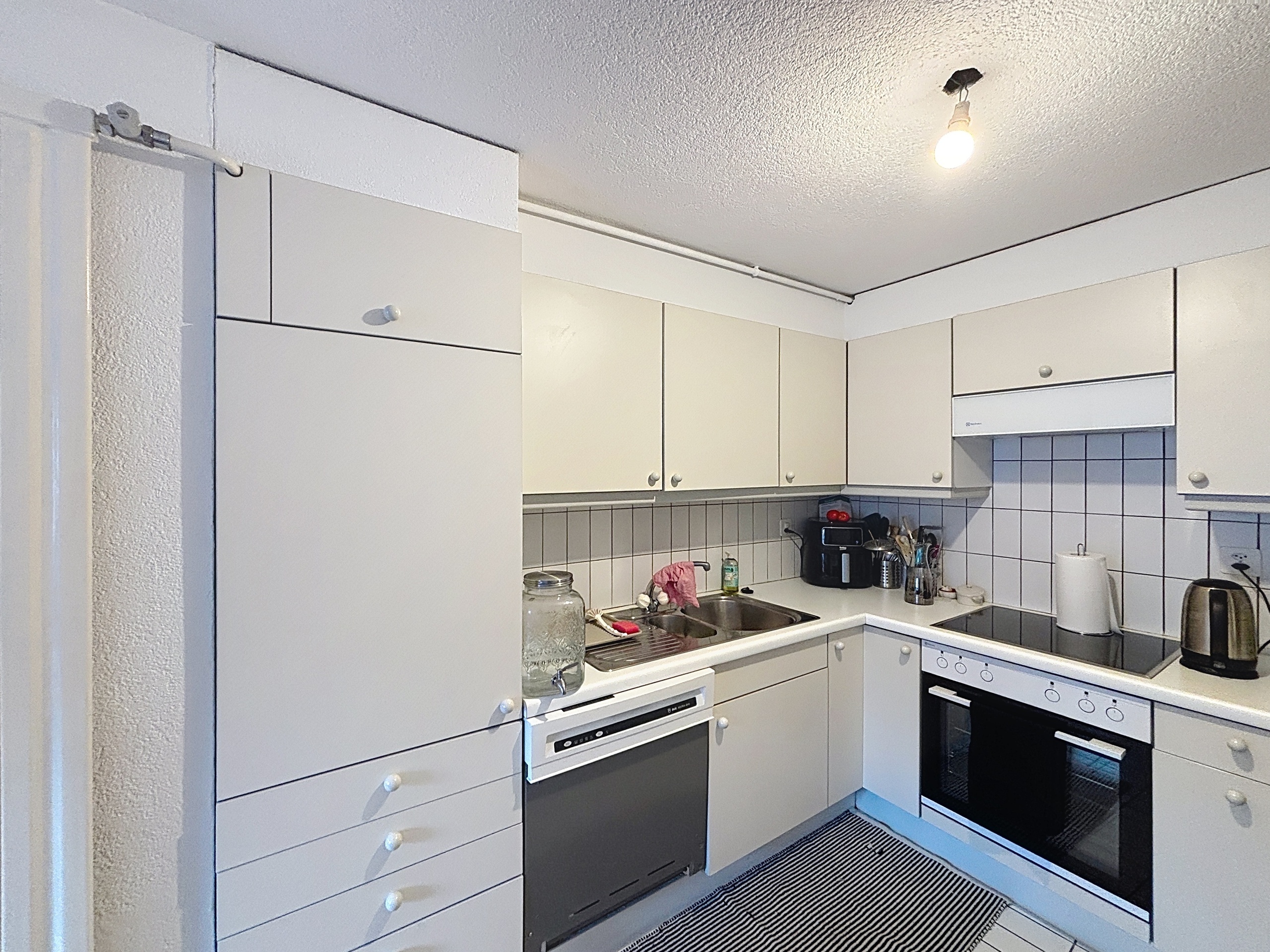 APPARTEMENT 3.5 PCES APPARTEMENT 3.5 PCES