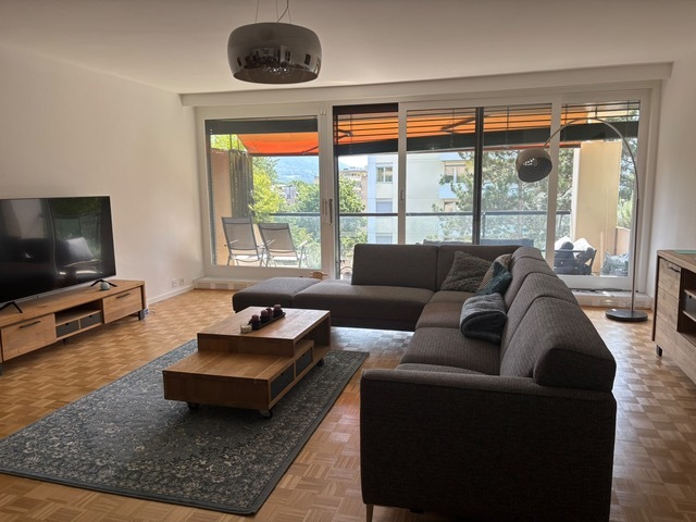 Interior view 5