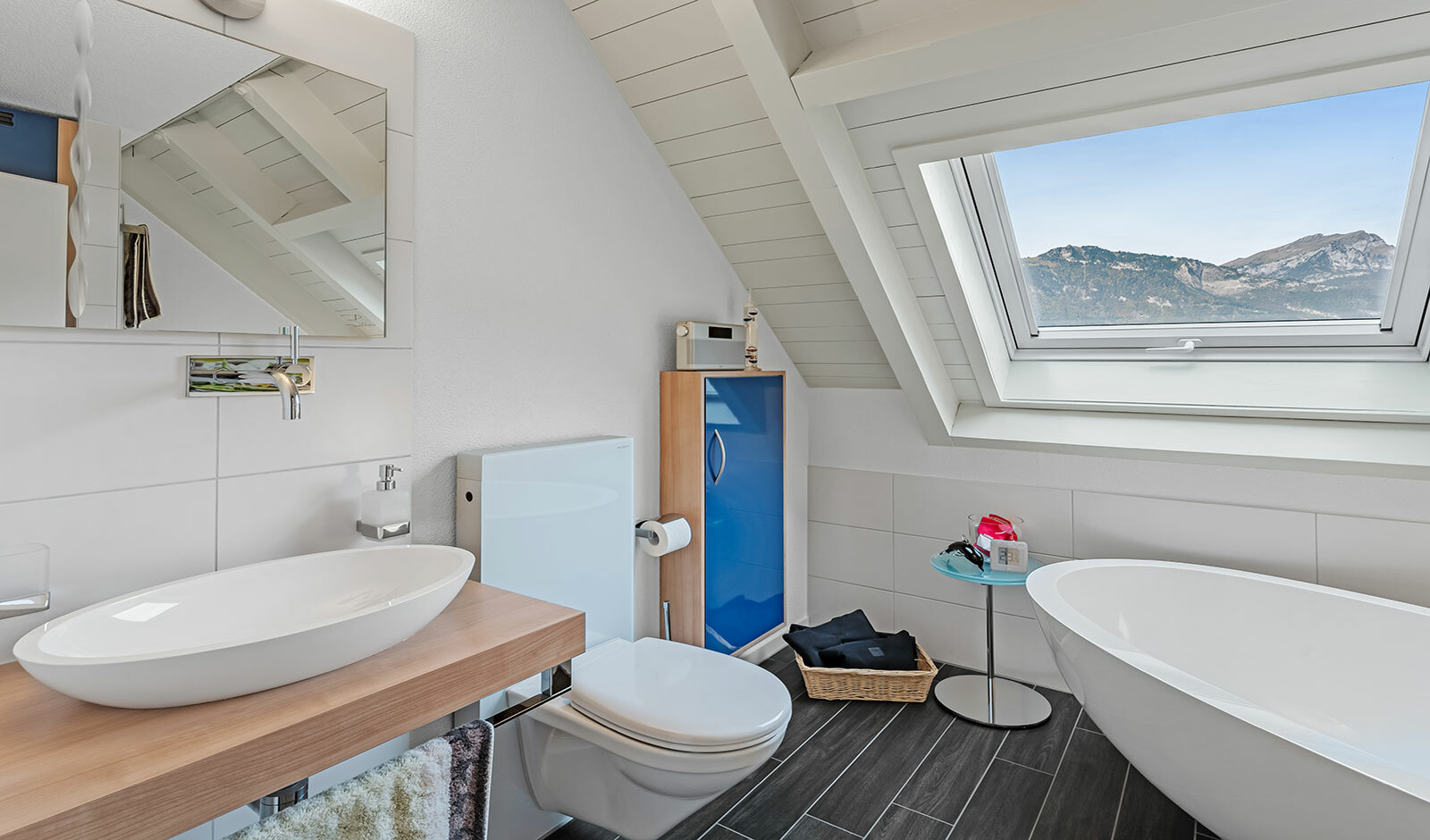 Weitere Fotos unter www.dv-immo.ch Weitere Fotos unter www.dv-immo.ch