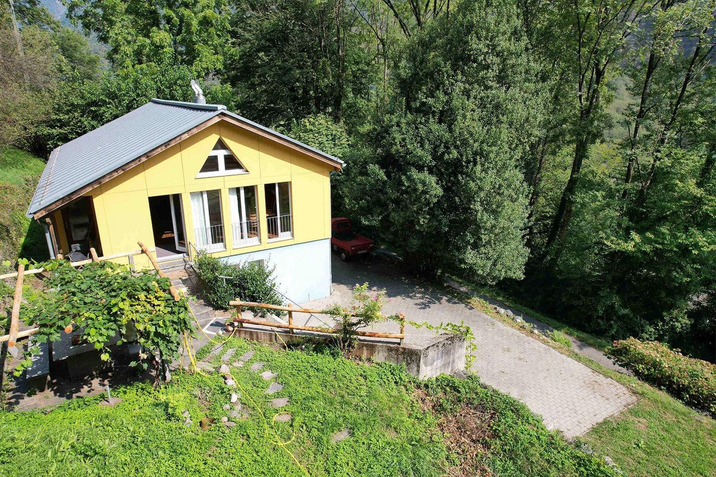 Photo 2