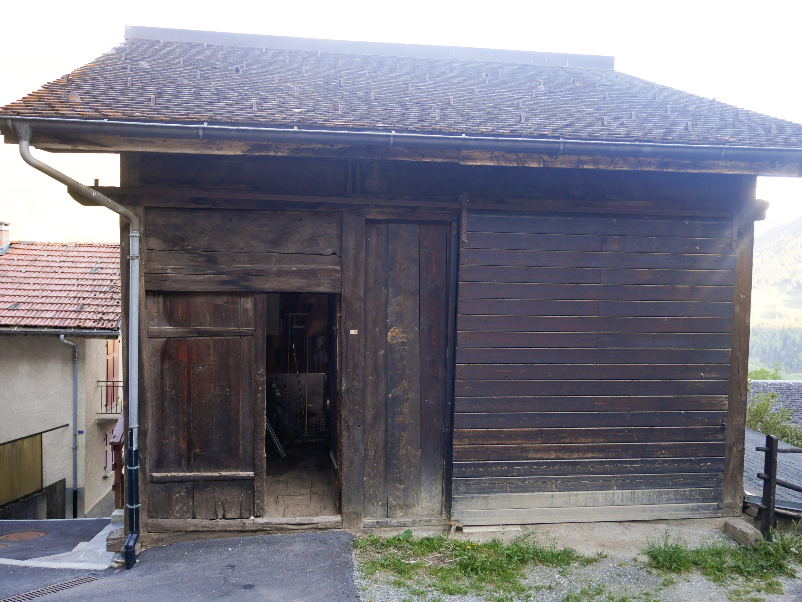Exterior view 6