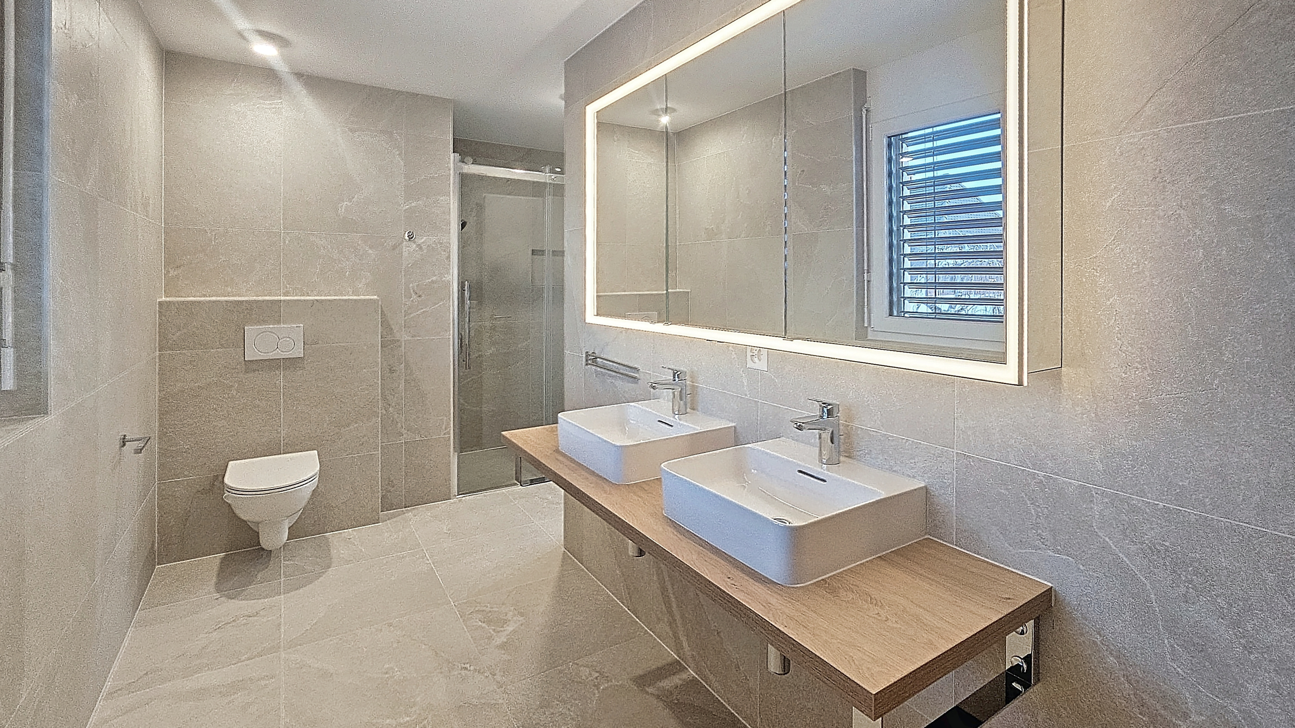 Salle de bain 2 - 1er étage