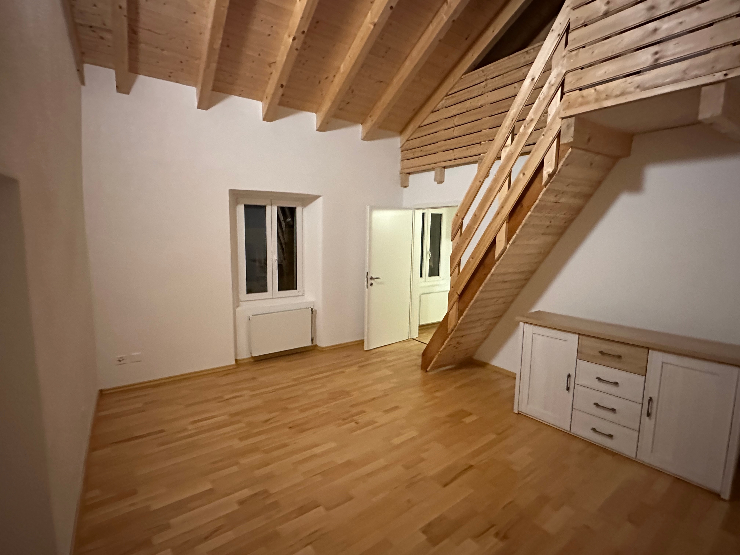Image 1 Image 1